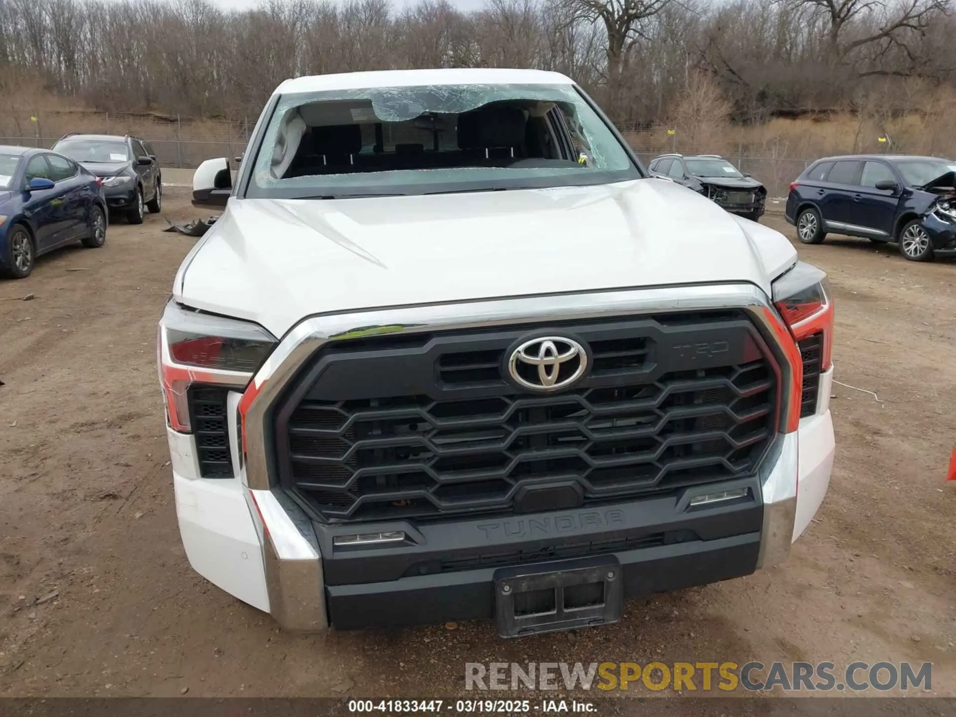 12 Photograph of a damaged car 5TFLA5DA5NX005641 TOYOTA TUNDRA 2022