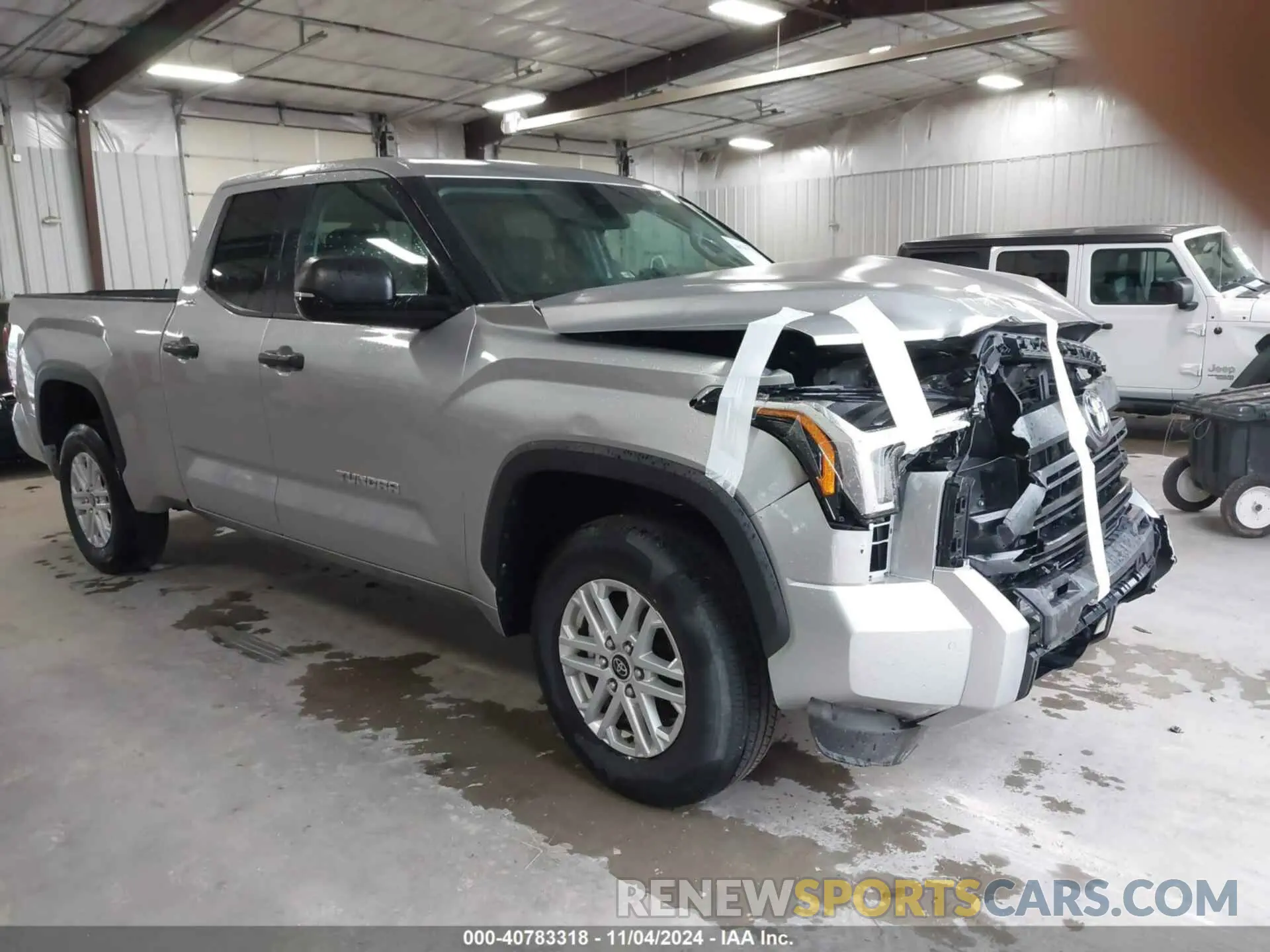 1 Photograph of a damaged car 5TFLA5DA5NX009169 TOYOTA TUNDRA 2022