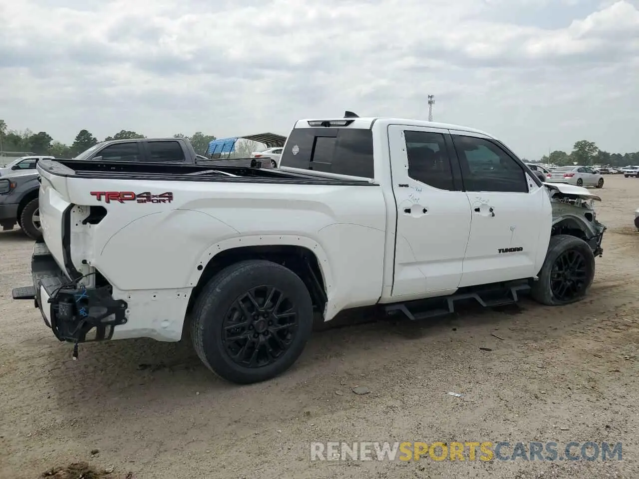 3 Photograph of a damaged car 5TFLA5DA5NX031981 TOYOTA TUNDRA 2022