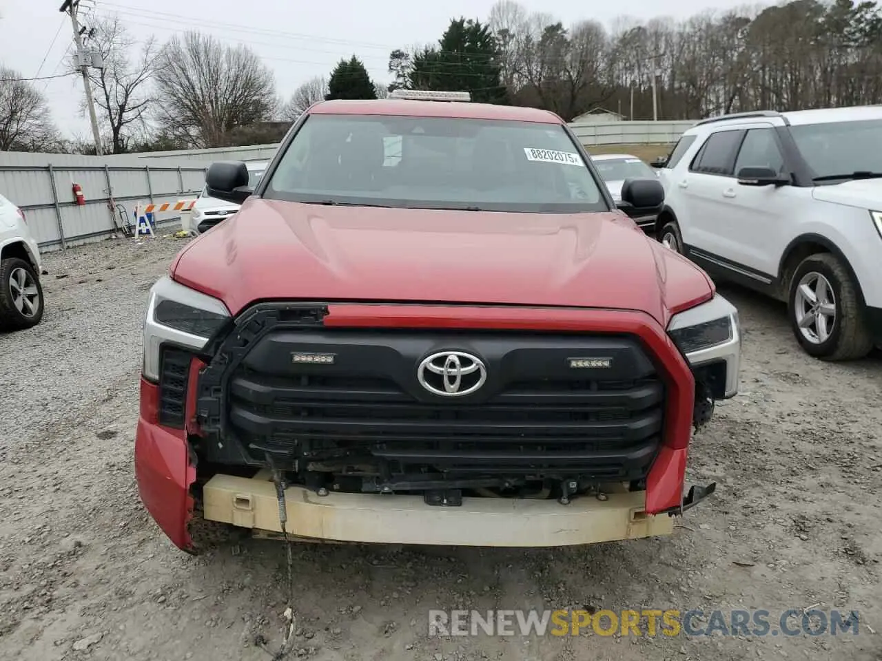5 Photograph of a damaged car 5TFLA5DA8NX052436 TOYOTA TUNDRA 2022