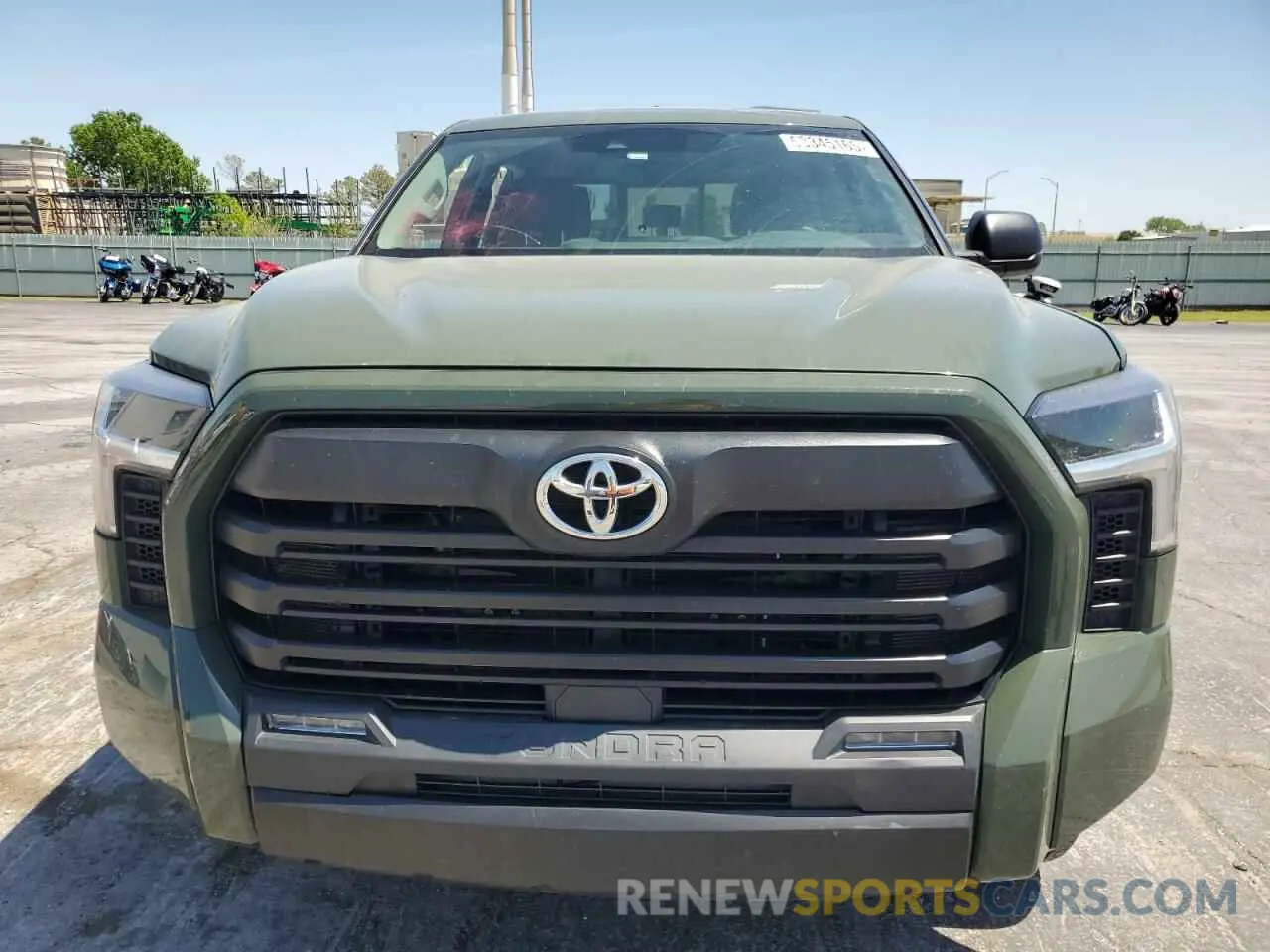 5 Photograph of a damaged car 5TFLA5DA9NX016142 TOYOTA TUNDRA 2022