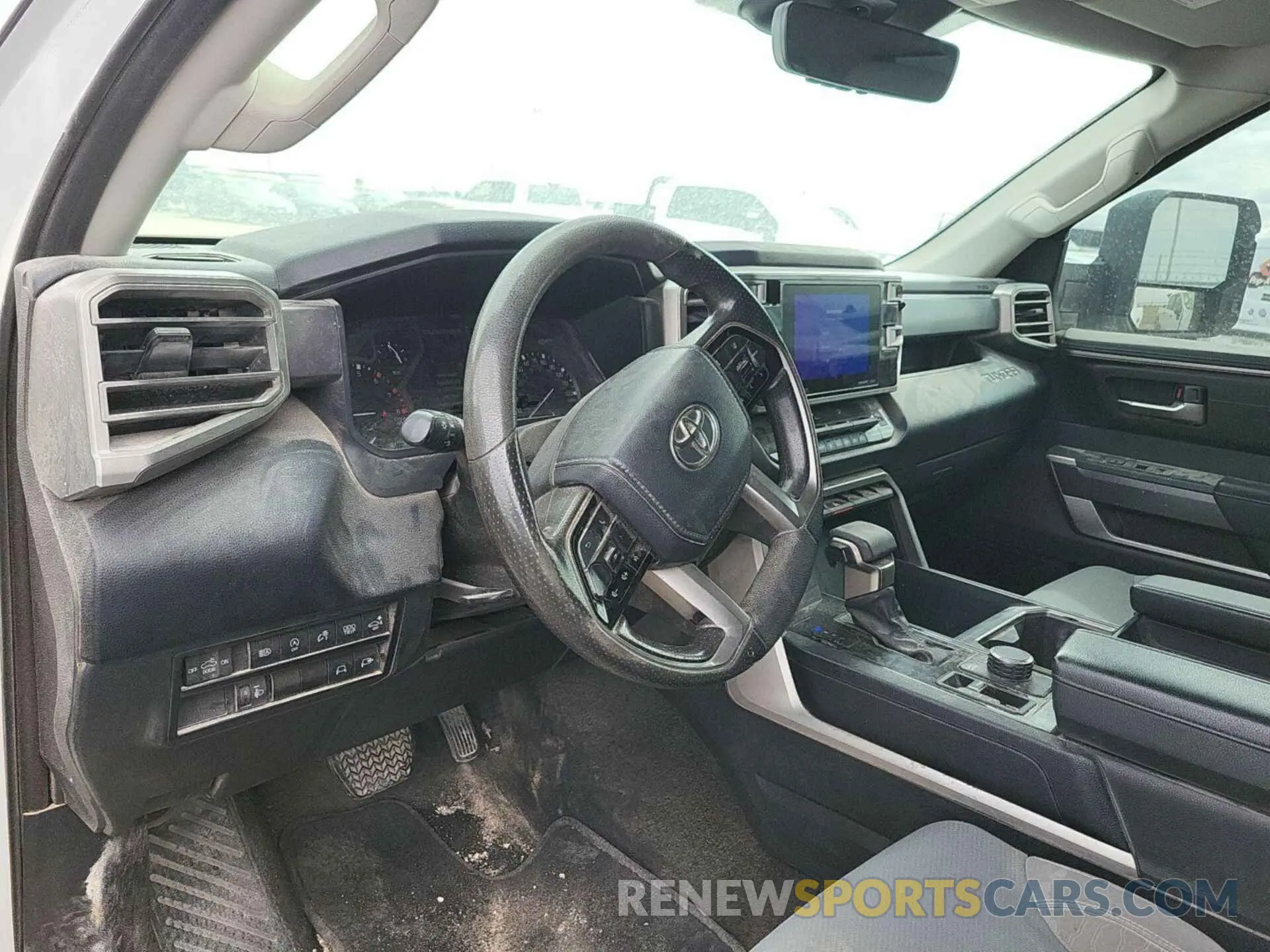 6 Photograph of a damaged car 5TFLA5DAXNX008826 TOYOTA TUNDRA 2022