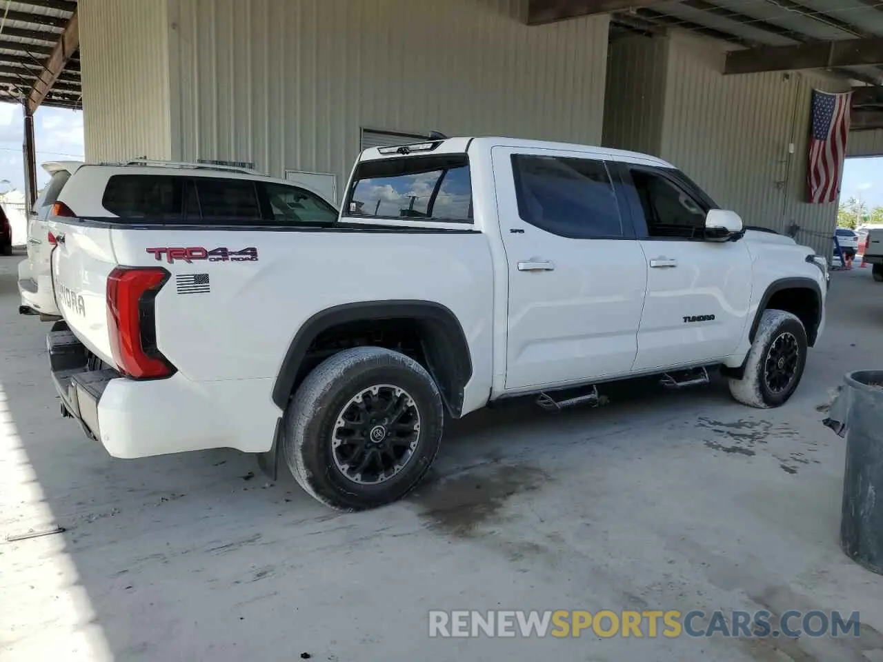 3 Photograph of a damaged car 5TFLA5DB0NX045411 TOYOTA TUNDRA 2022