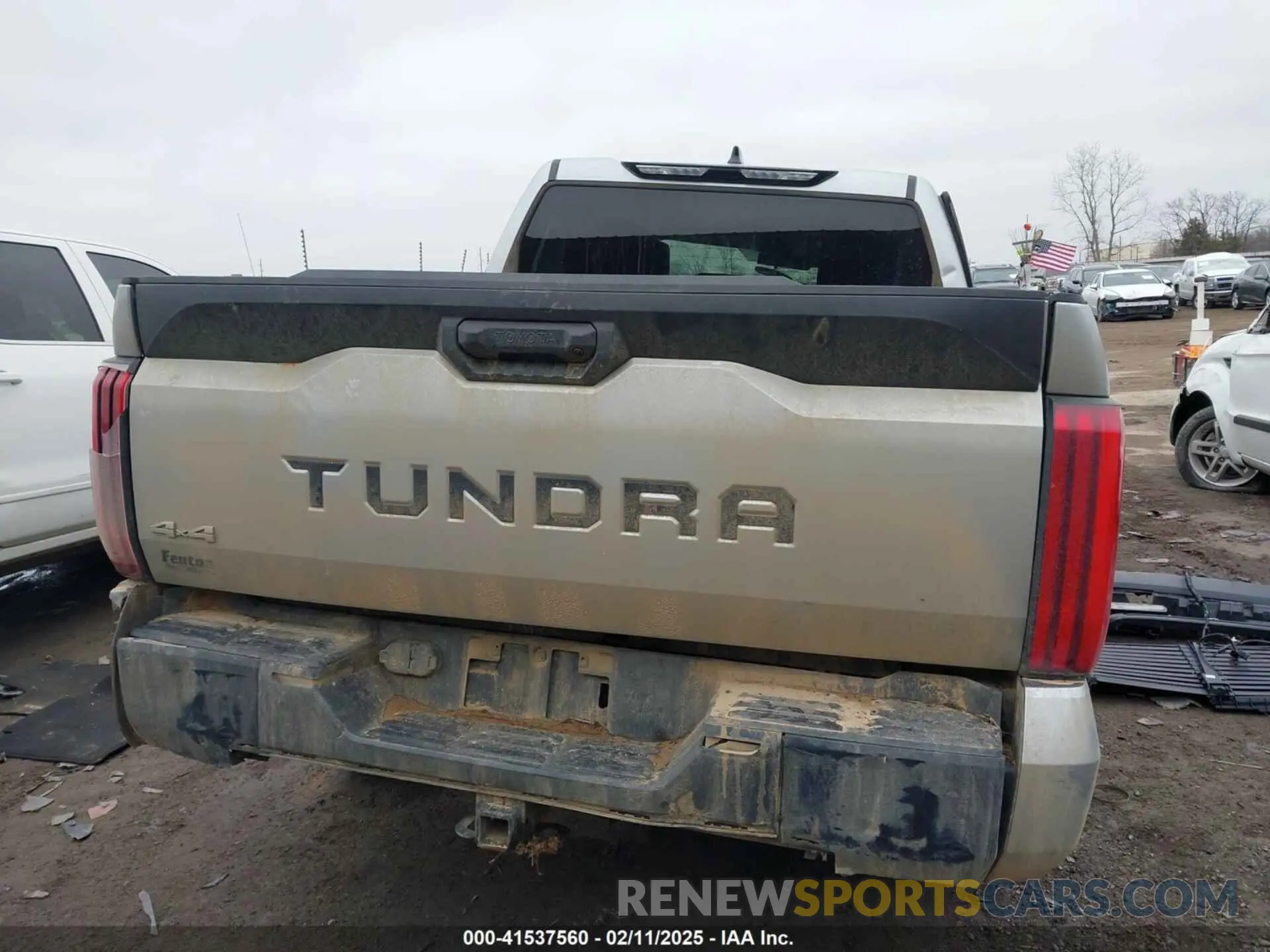 16 Photograph of a damaged car 5TFLA5DB1NX017228 TOYOTA TUNDRA 2022