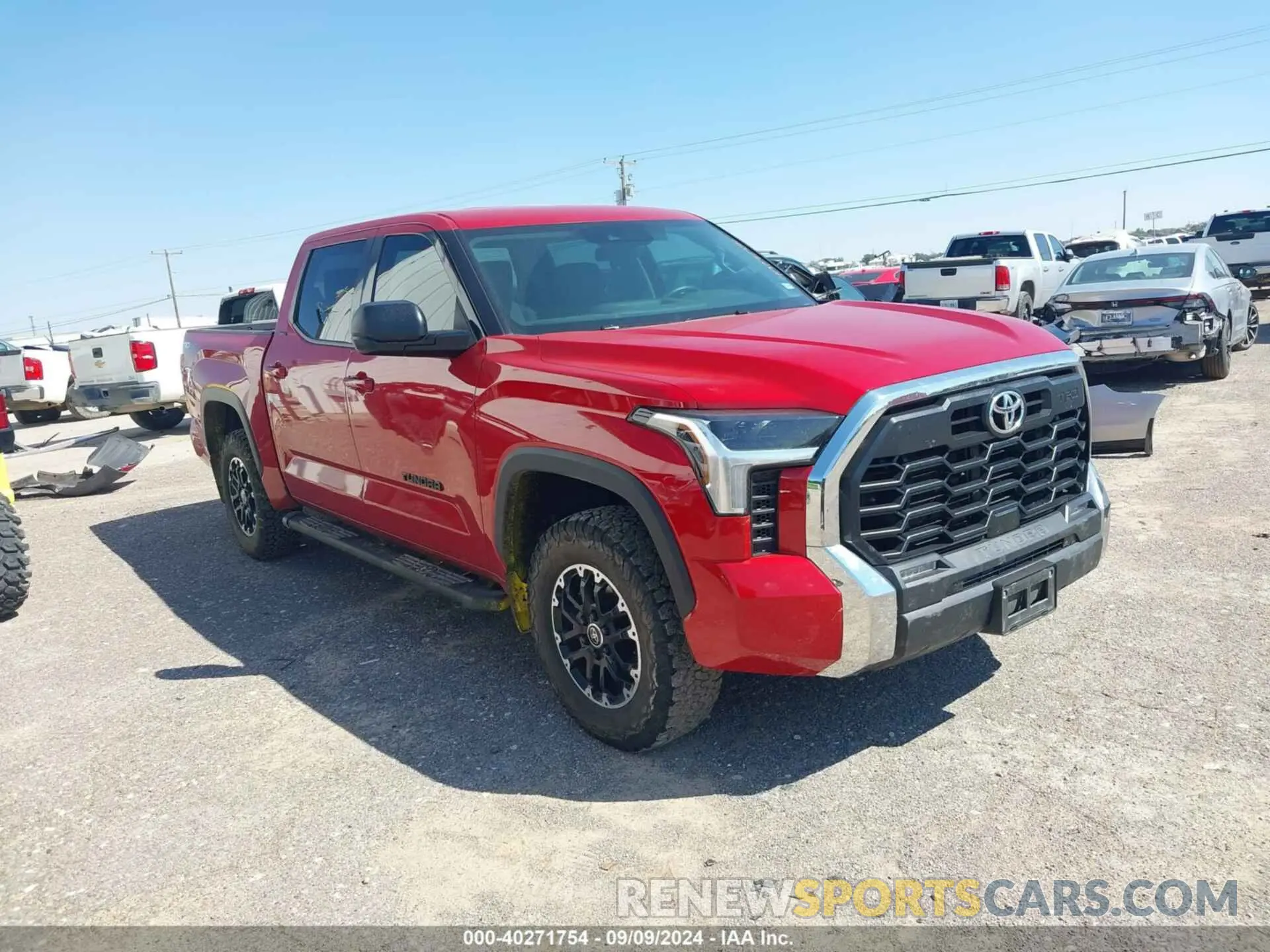 1 Photograph of a damaged car 5TFLA5DB1NX018525 TOYOTA TUNDRA 2022