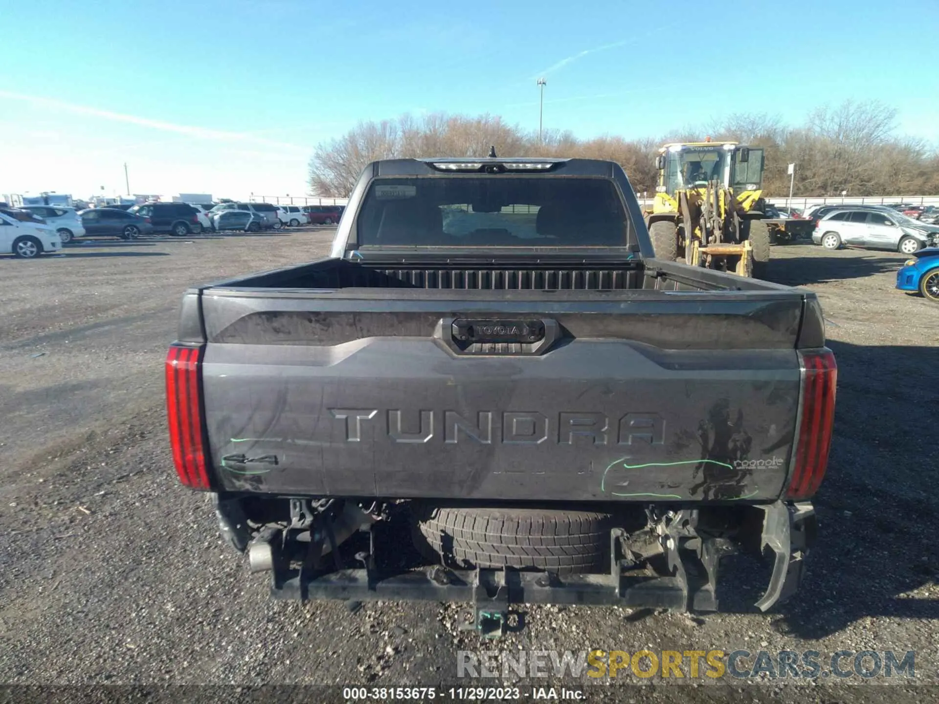 17 Photograph of a damaged car 5TFLA5DB1NX038712 TOYOTA TUNDRA 2022