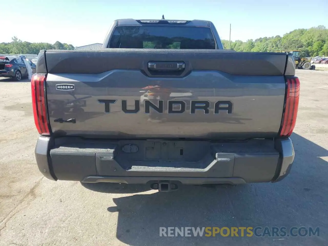 6 Photograph of a damaged car 5TFLA5DB2NX037374 TOYOTA TUNDRA 2022