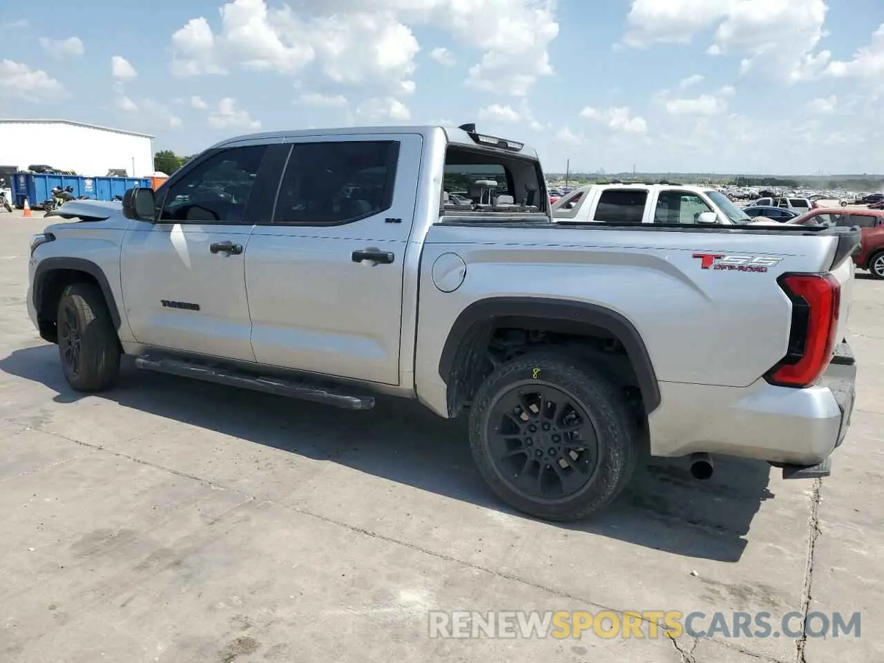 2 Photograph of a damaged car 5TFLA5DB2NX056720 TOYOTA TUNDRA 2022