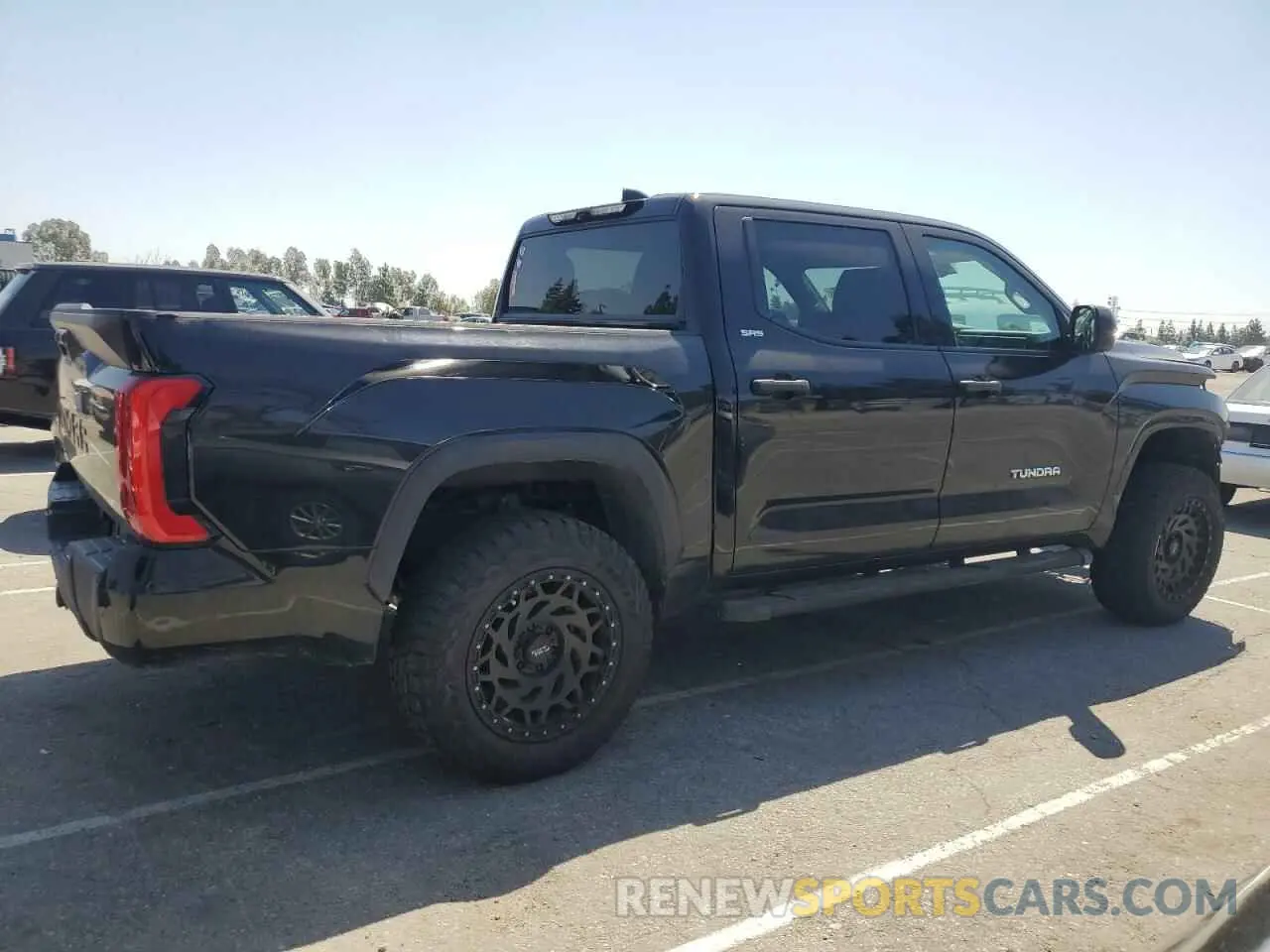 3 Photograph of a damaged car 5TFLA5DB3NX027677 TOYOTA TUNDRA 2022