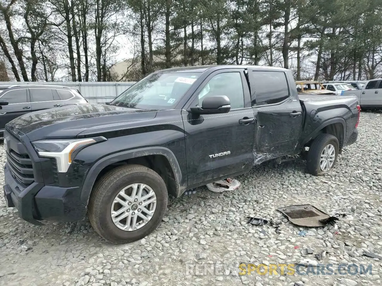 1 Photograph of a damaged car 5TFLA5DB4NX026344 TOYOTA TUNDRA 2022