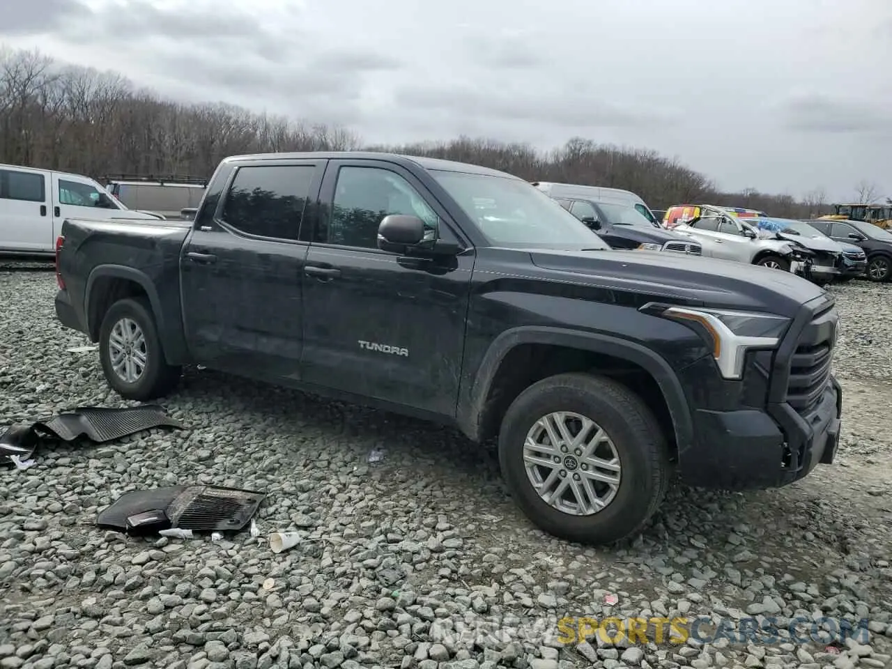 4 Photograph of a damaged car 5TFLA5DB4NX026344 TOYOTA TUNDRA 2022