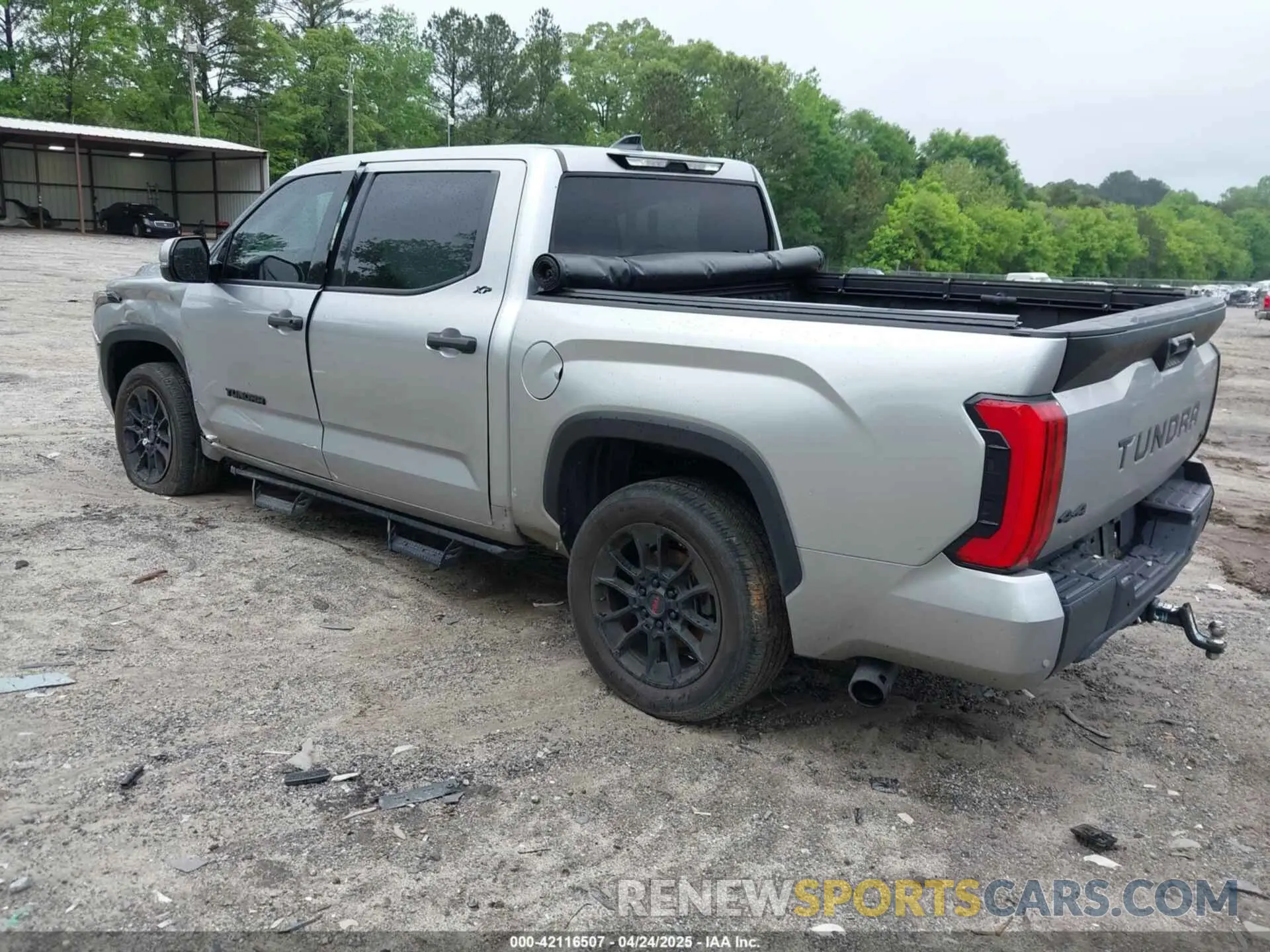 3 Photograph of a damaged car 5TFLA5DB4NX053351 TOYOTA TUNDRA 2022