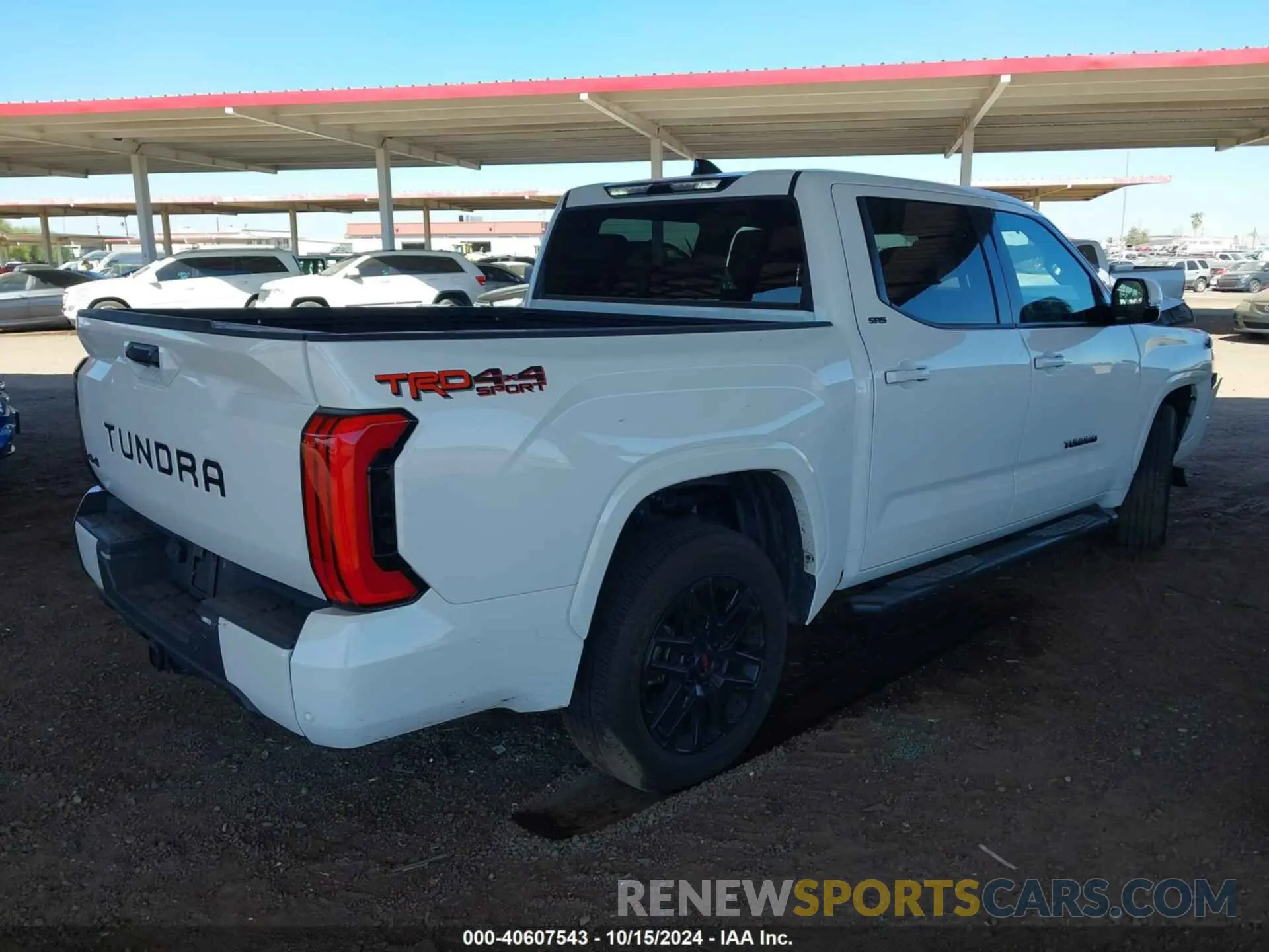 4 Photograph of a damaged car 5TFLA5DB6NX008847 TOYOTA TUNDRA 2022