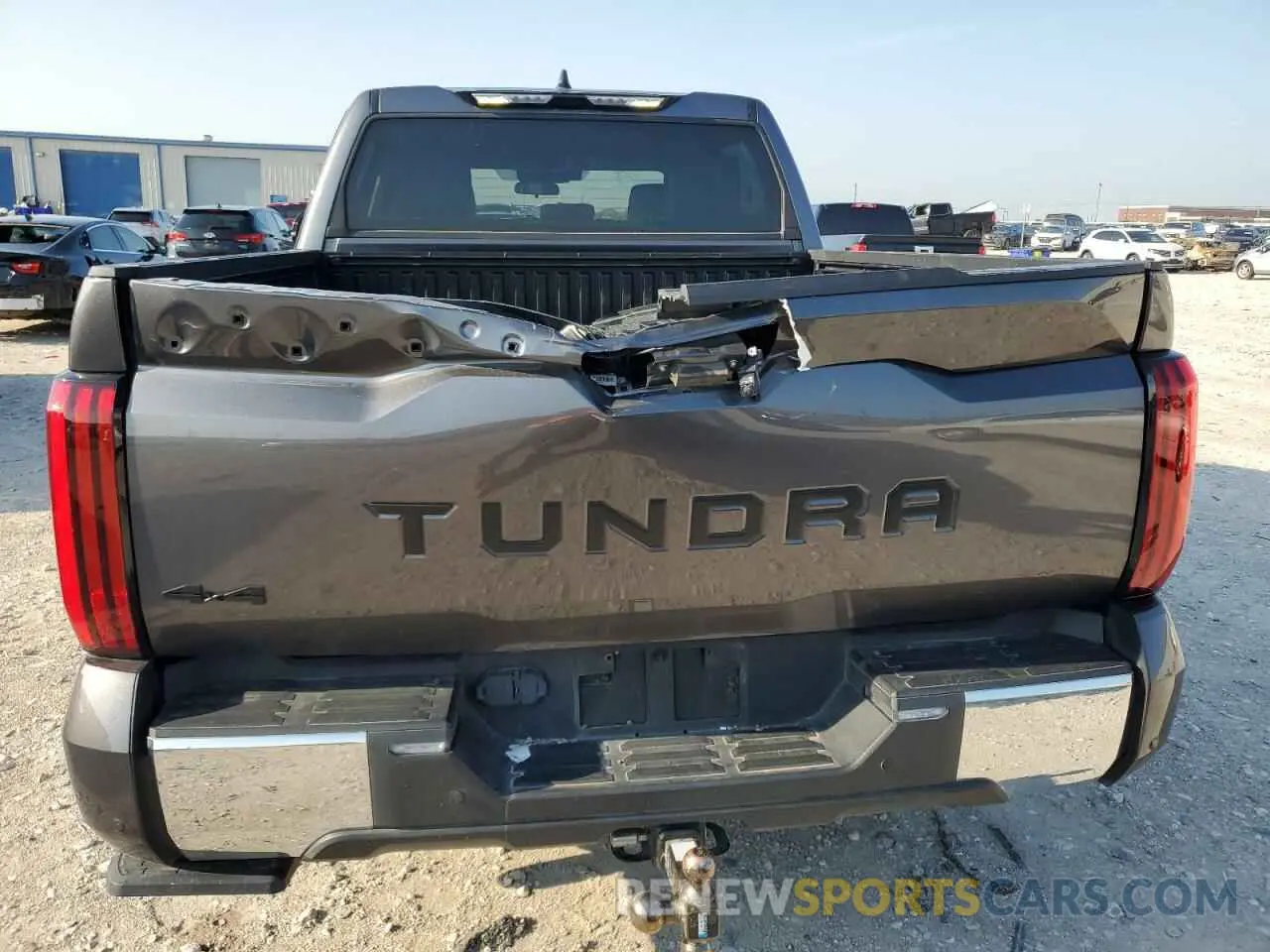 6 Photograph of a damaged car 5TFLA5DB6NX054114 TOYOTA TUNDRA 2022