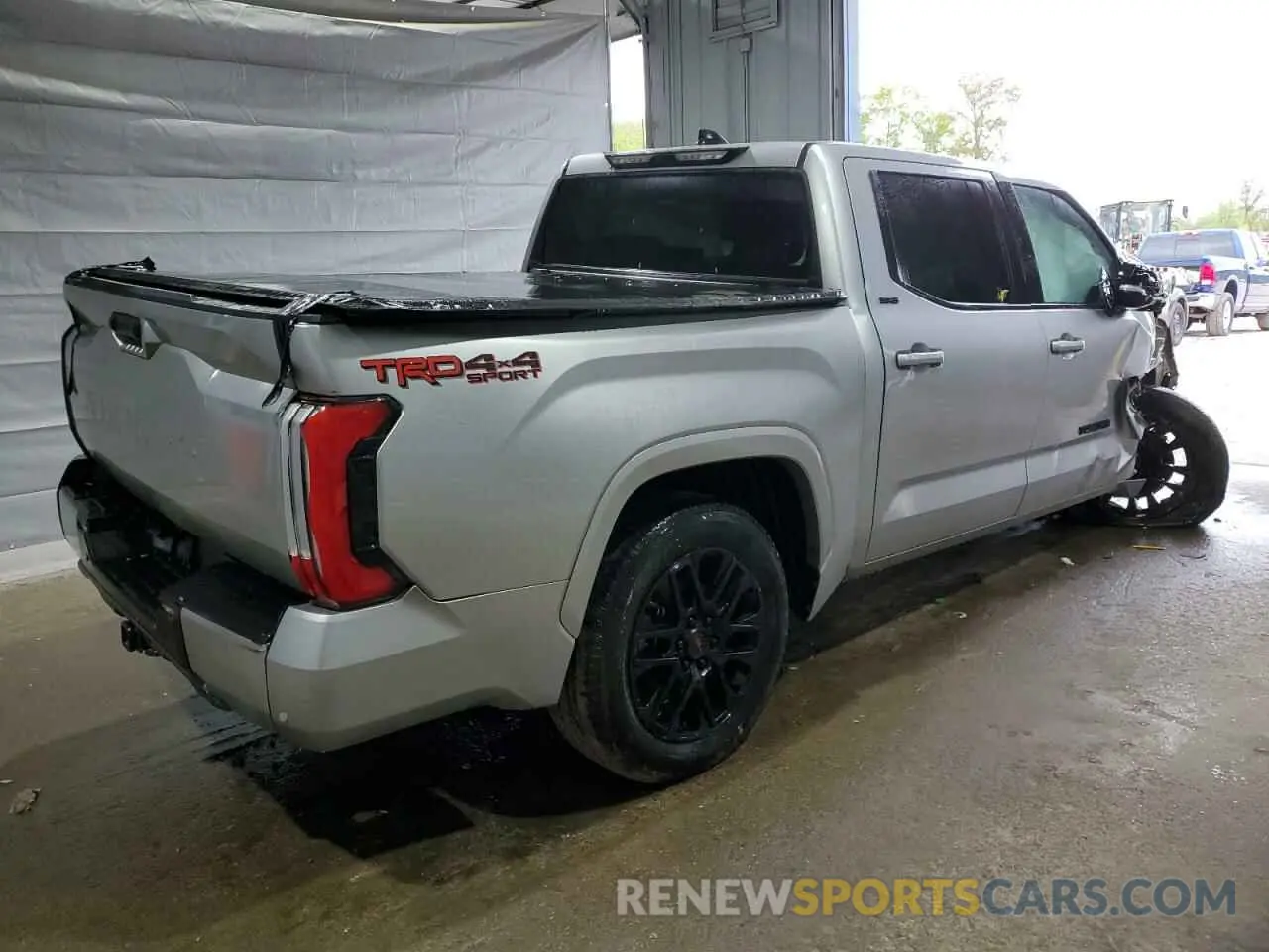 3 Photograph of a damaged car 5TFLA5DB7NX042800 TOYOTA TUNDRA 2022