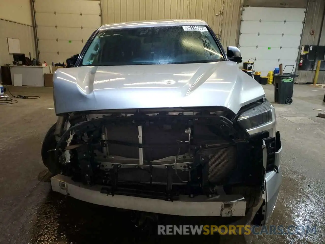 5 Photograph of a damaged car 5TFLA5DB7NX042800 TOYOTA TUNDRA 2022
