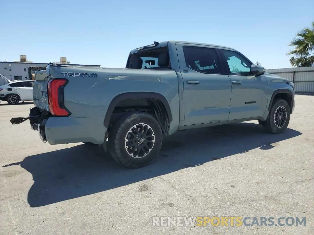 3 Photograph of a damaged car 5TFLA5DB8NX039937 TOYOTA TUNDRA 2022