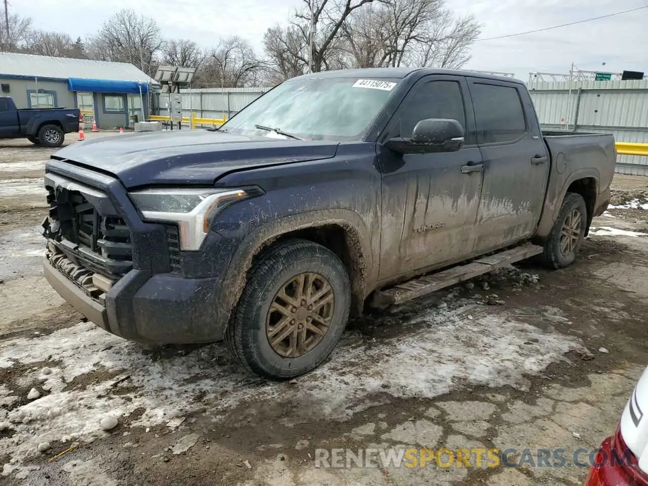 1 Photograph of a damaged car 5TFLA5DB8NX047651 TOYOTA TUNDRA 2022