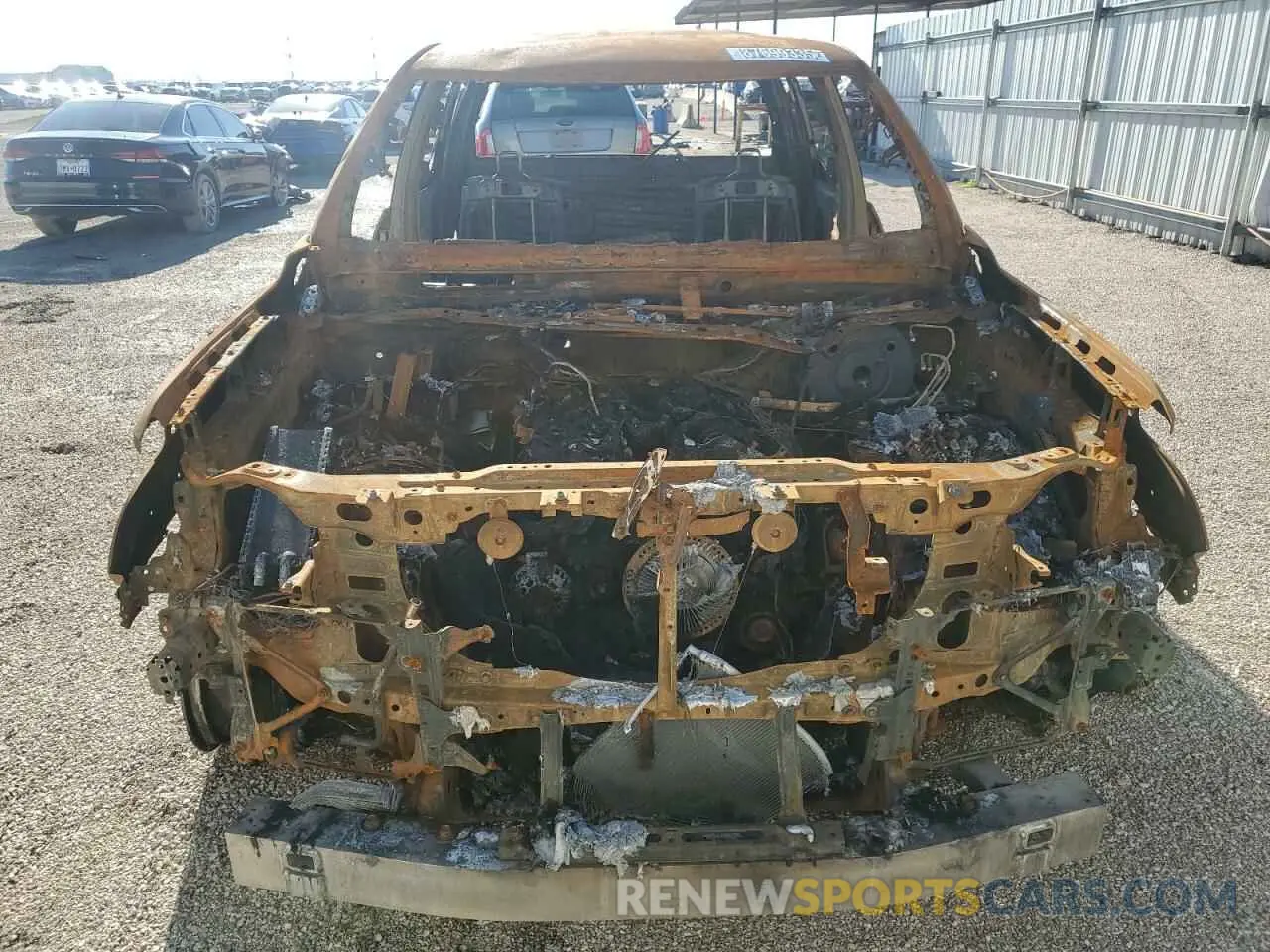 5 Photograph of a damaged car 5TFLA5DB9NX002122 TOYOTA TUNDRA 2022