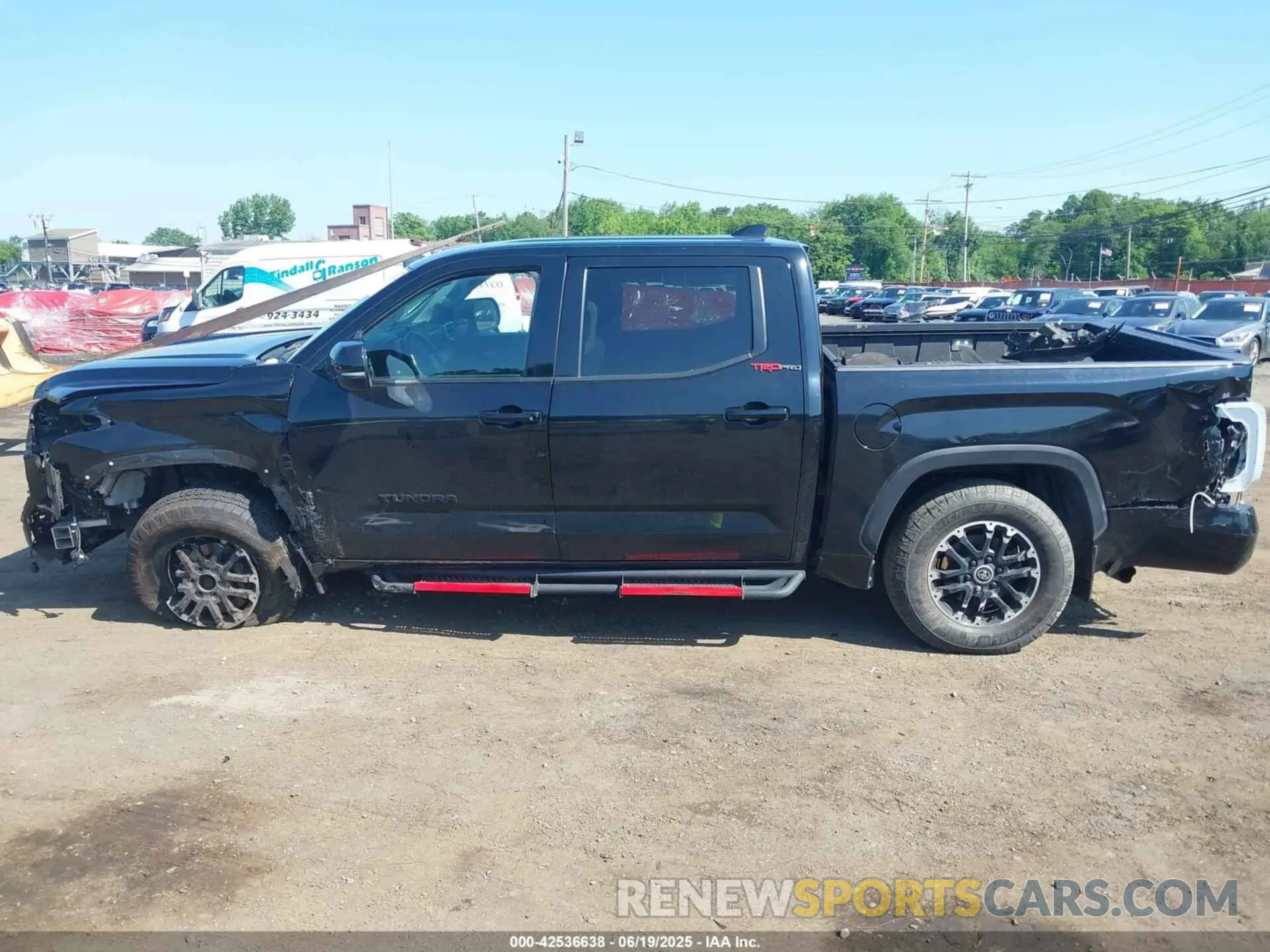 14 Photograph of a damaged car 5TFLA5DB9NX009104 TOYOTA TUNDRA 2022
