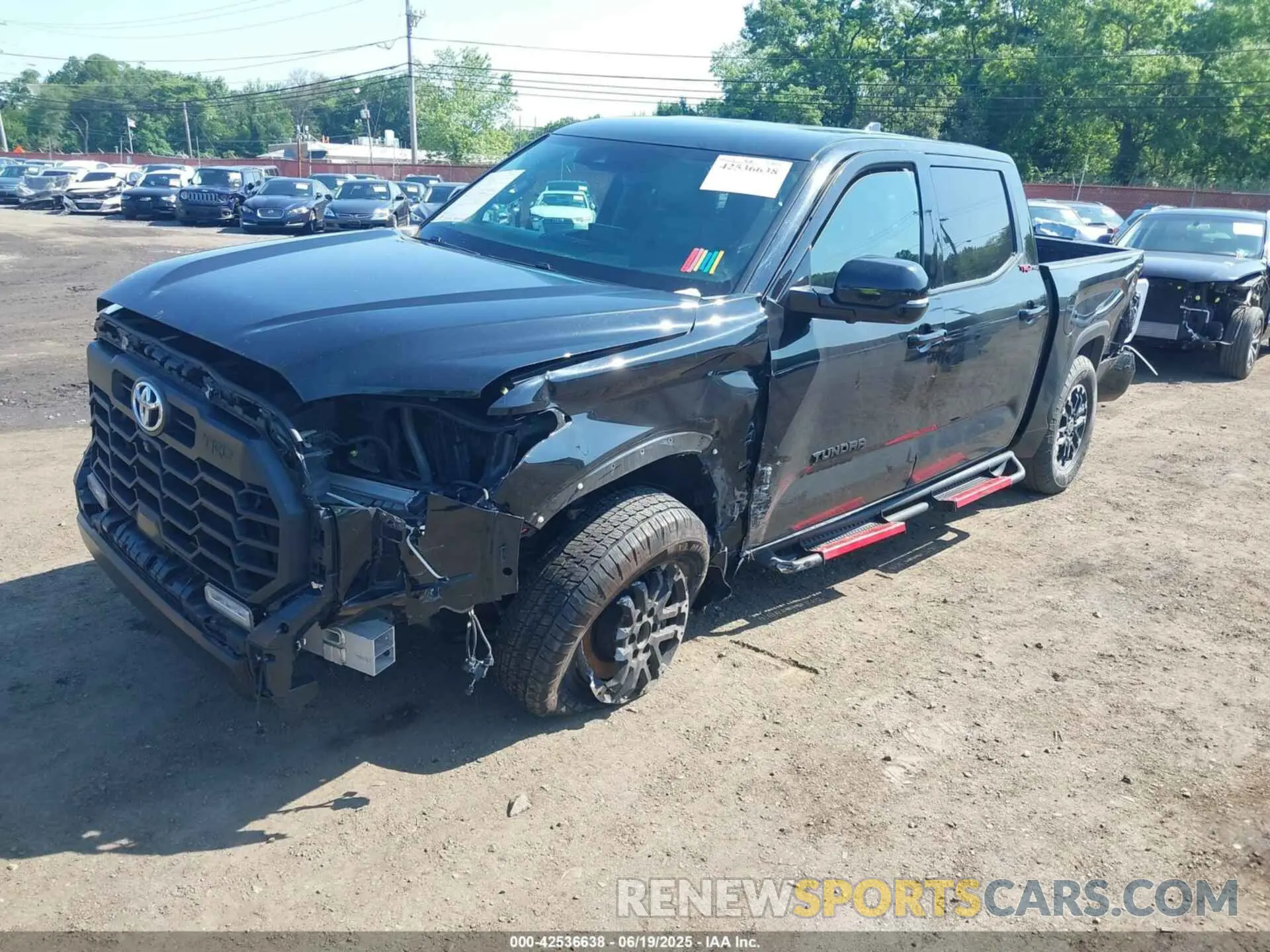 2 Photograph of a damaged car 5TFLA5DB9NX009104 TOYOTA TUNDRA 2022