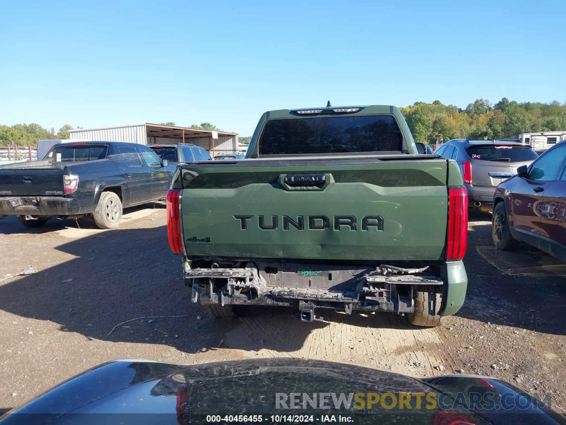 16 Photograph of a damaged car 5TFLA5DB9NX034083 TOYOTA TUNDRA 2022