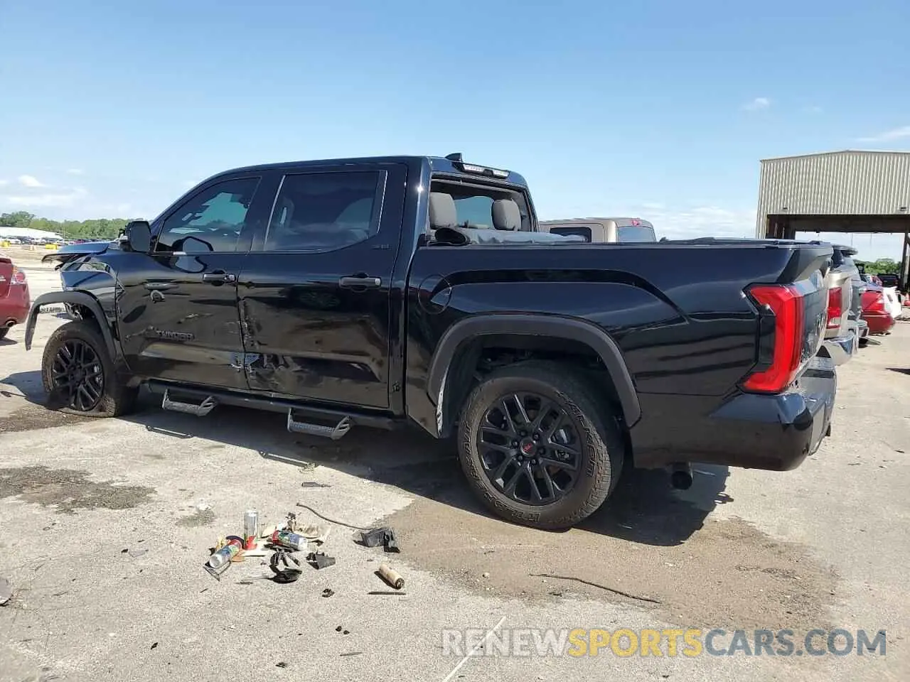 2 Photograph of a damaged car 5TFLA5DB9NX054592 TOYOTA TUNDRA 2022