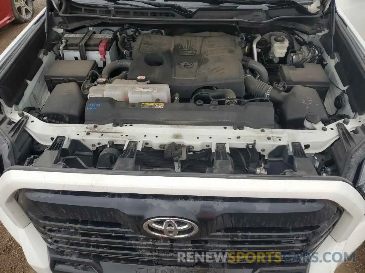 11 Photograph of a damaged car 5TFLA5DBXNX026428 TOYOTA TUNDRA 2022