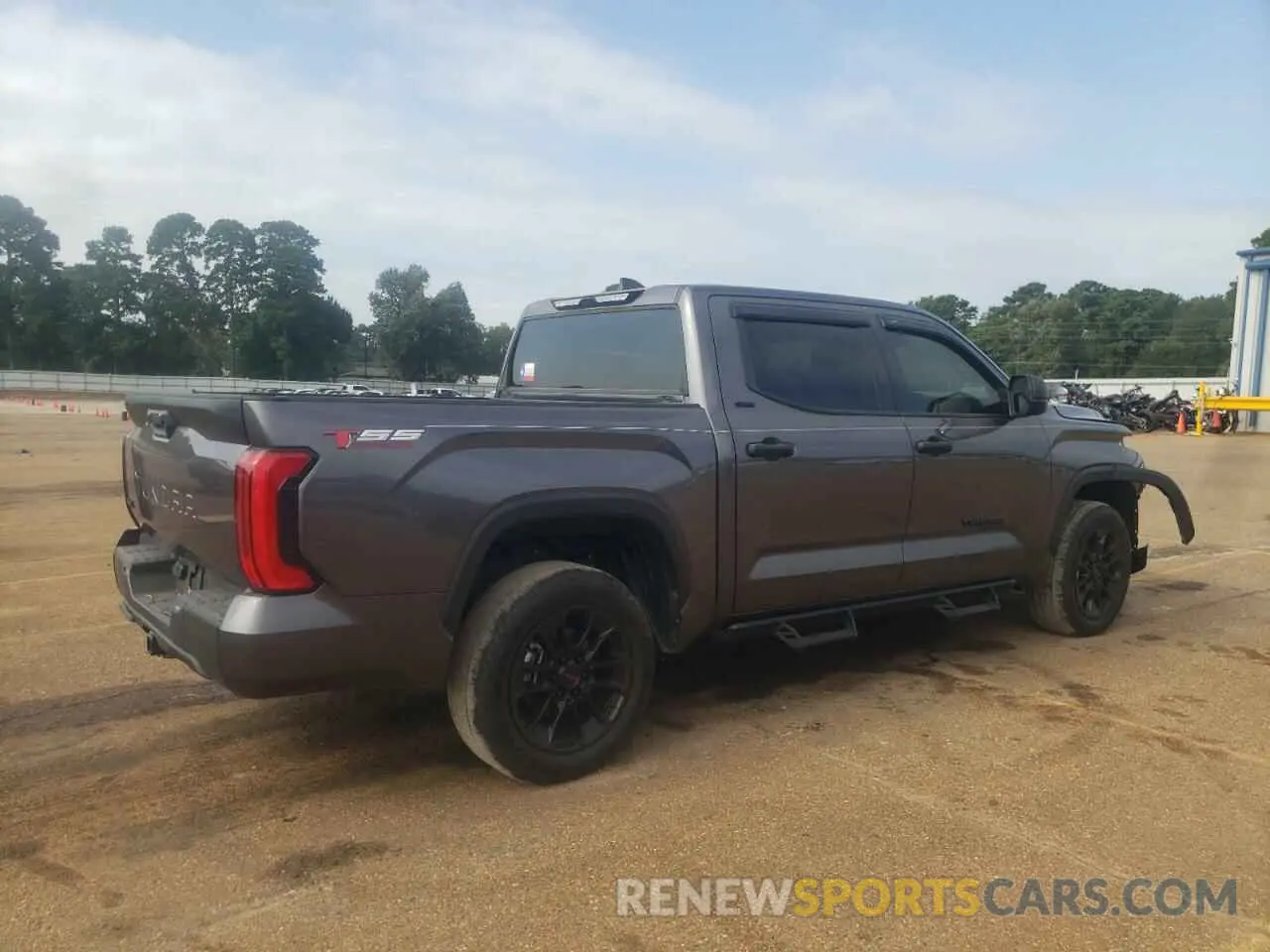 3 Photograph of a damaged car 5TFLA5DBXNX053936 TOYOTA TUNDRA 2022