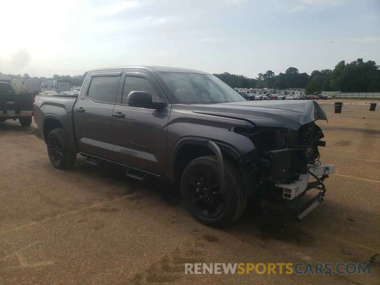 4 Photograph of a damaged car 5TFLA5DBXNX053936 TOYOTA TUNDRA 2022
