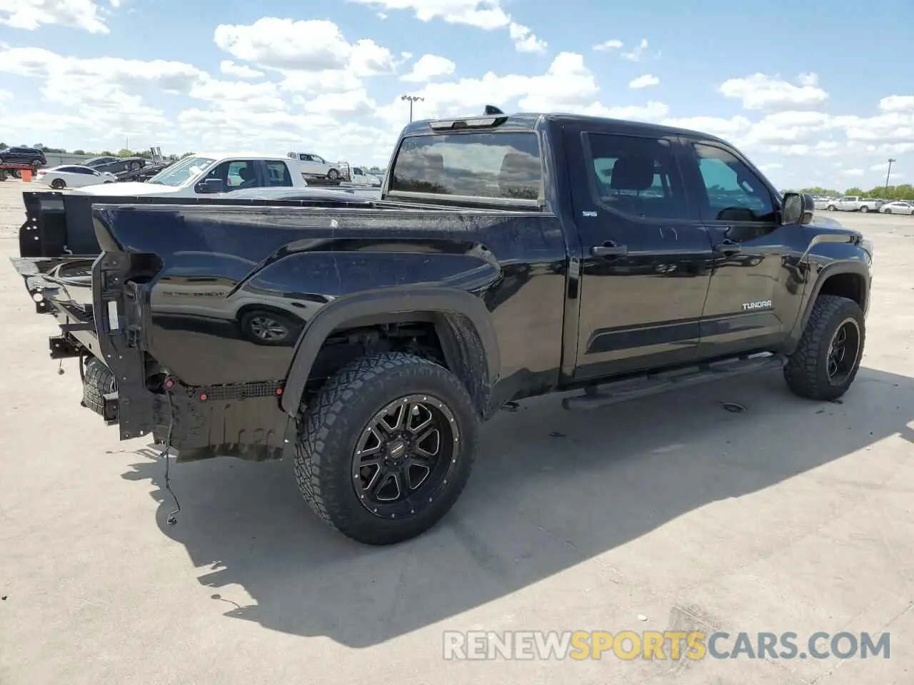 3 Photograph of a damaged car 5TFLA5EC2NX004172 TOYOTA TUNDRA 2022