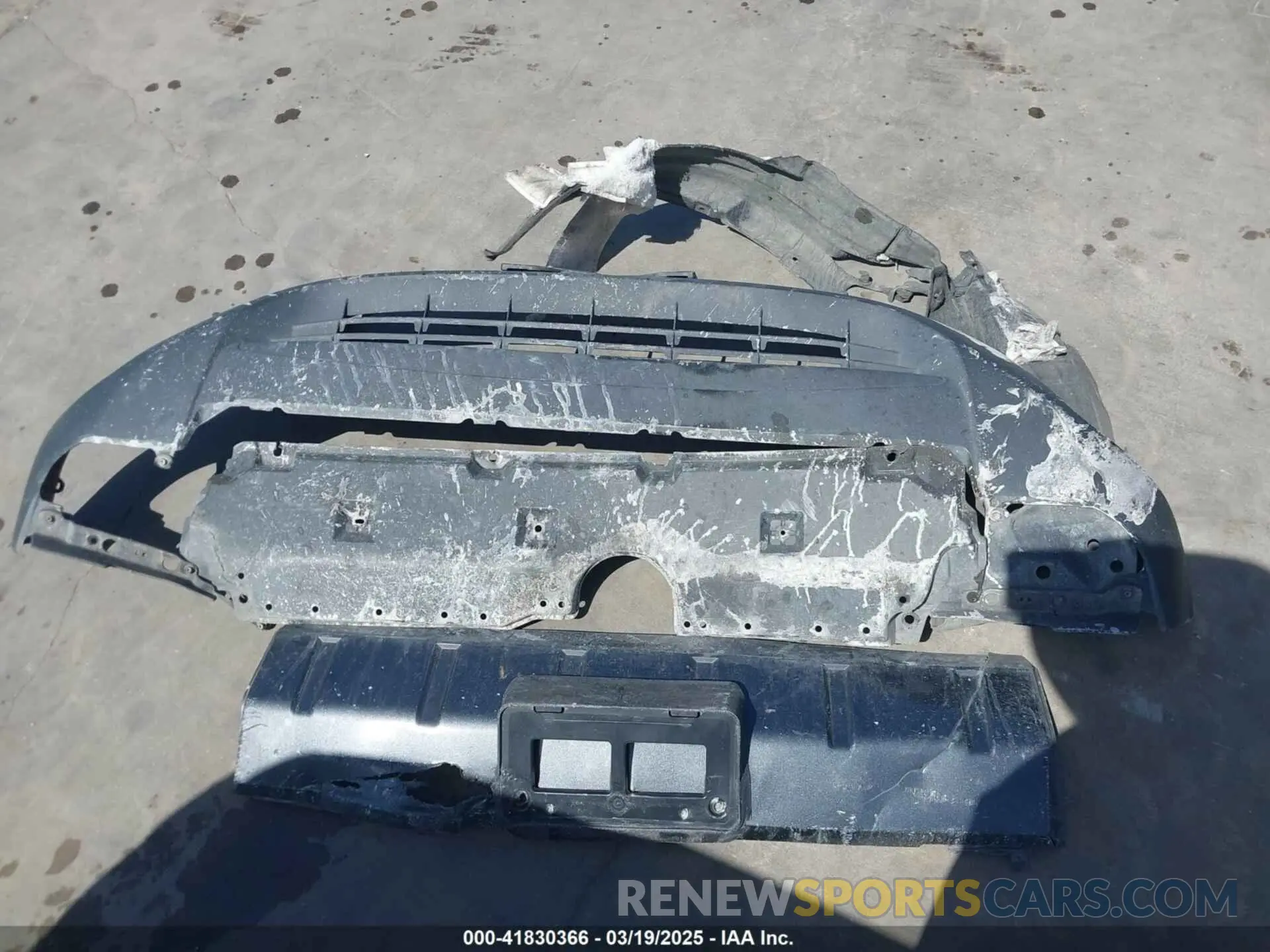 12 Photograph of a damaged car 5TFMA5AB8NX014903 TOYOTA TUNDRA 2022