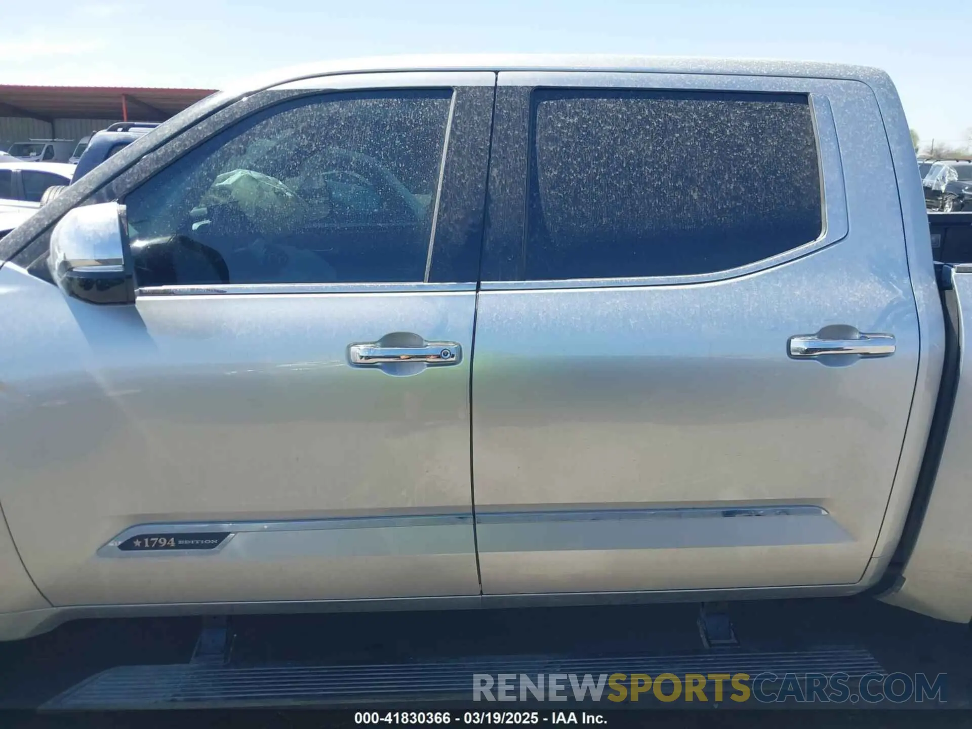 15 Photograph of a damaged car 5TFMA5AB8NX014903 TOYOTA TUNDRA 2022