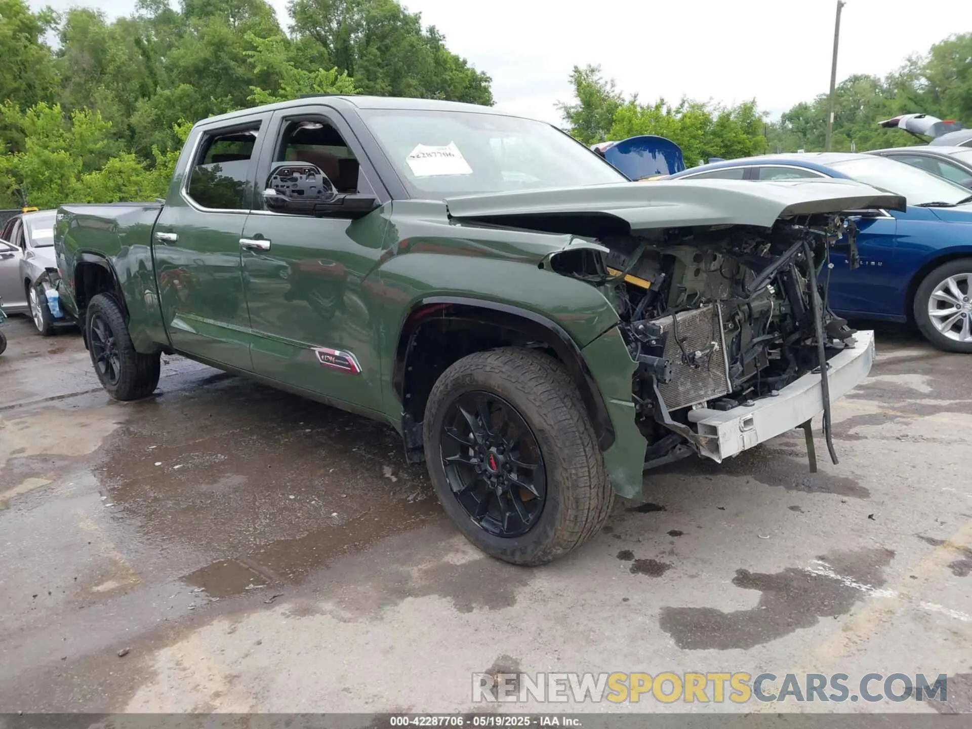 1 Photograph of a damaged car 5TFMA5EC8NX008070 TOYOTA TUNDRA 2022