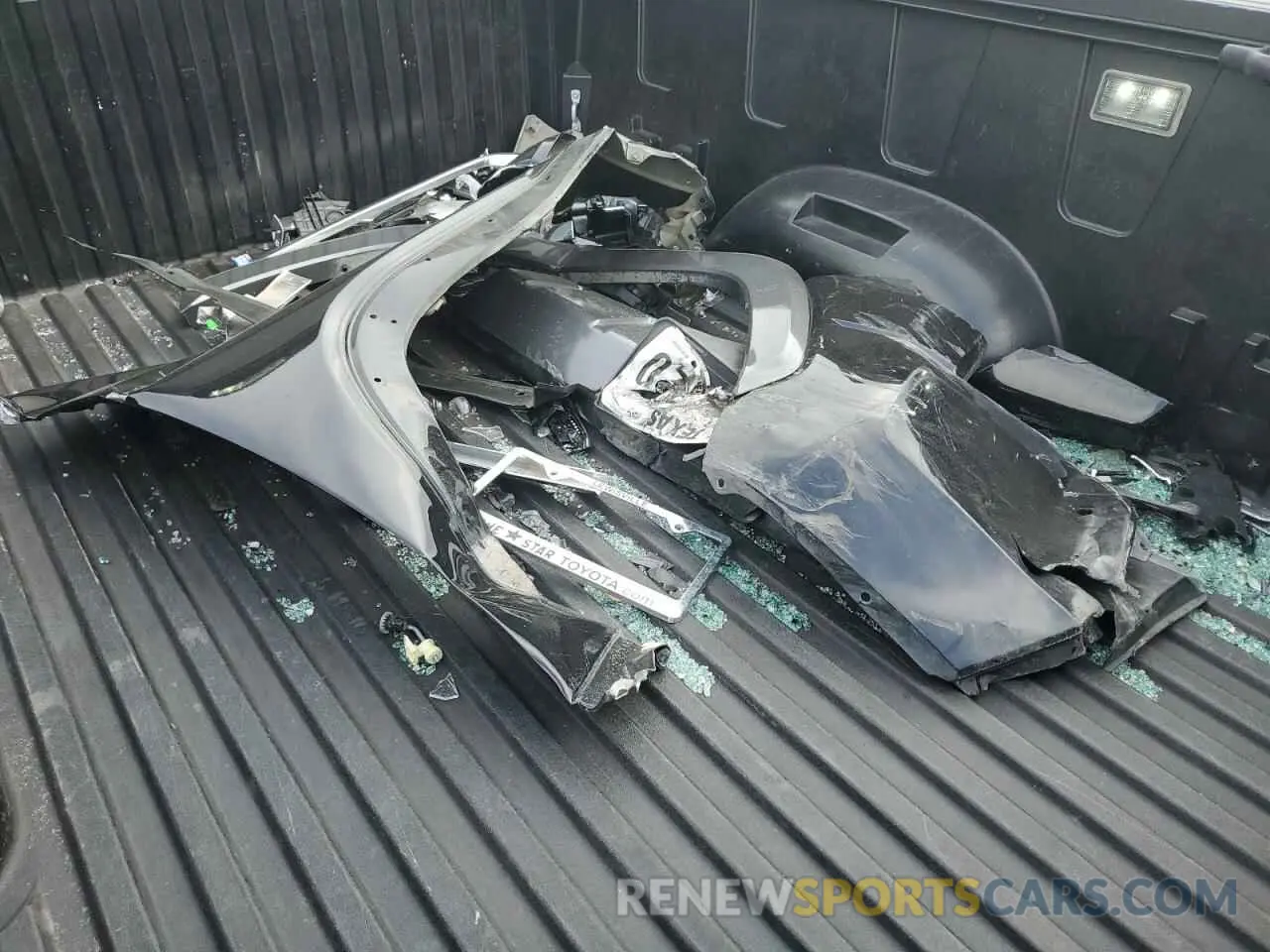 12 Photograph of a damaged car 5TFMA5EC9NX003461 TOYOTA TUNDRA 2022
