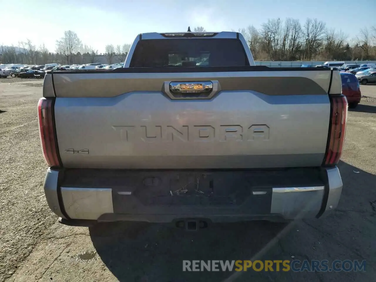 6 Photograph of a damaged car 5TFMA5EC9NX005128 TOYOTA TUNDRA 2022
