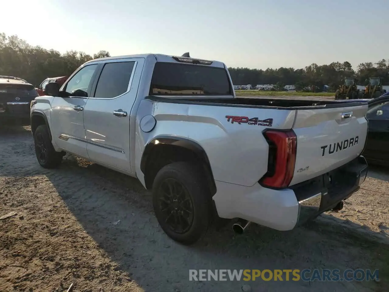 2 Photograph of a damaged car 5TFMC5DB4NX006593 TOYOTA TUNDRA 2022