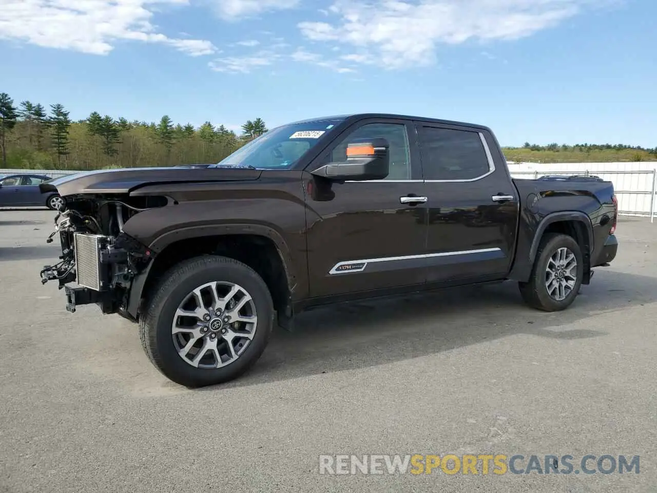 1 Photograph of a damaged car 5TFMC5DB9NX002989 TOYOTA TUNDRA 2022
