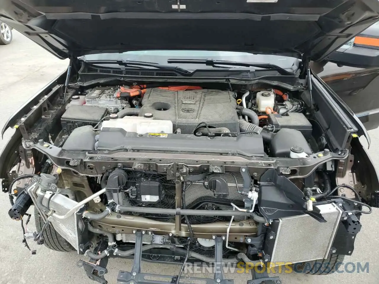 11 Photograph of a damaged car 5TFMC5DB9NX002989 TOYOTA TUNDRA 2022