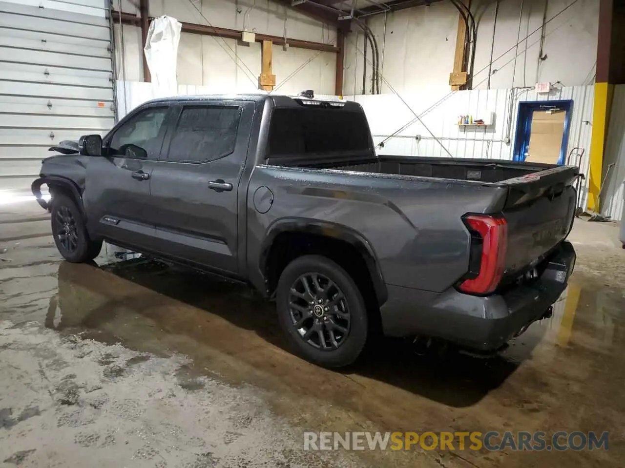 2 Photograph of a damaged car 5TFNA5DB0NX019500 TOYOTA TUNDRA 2022