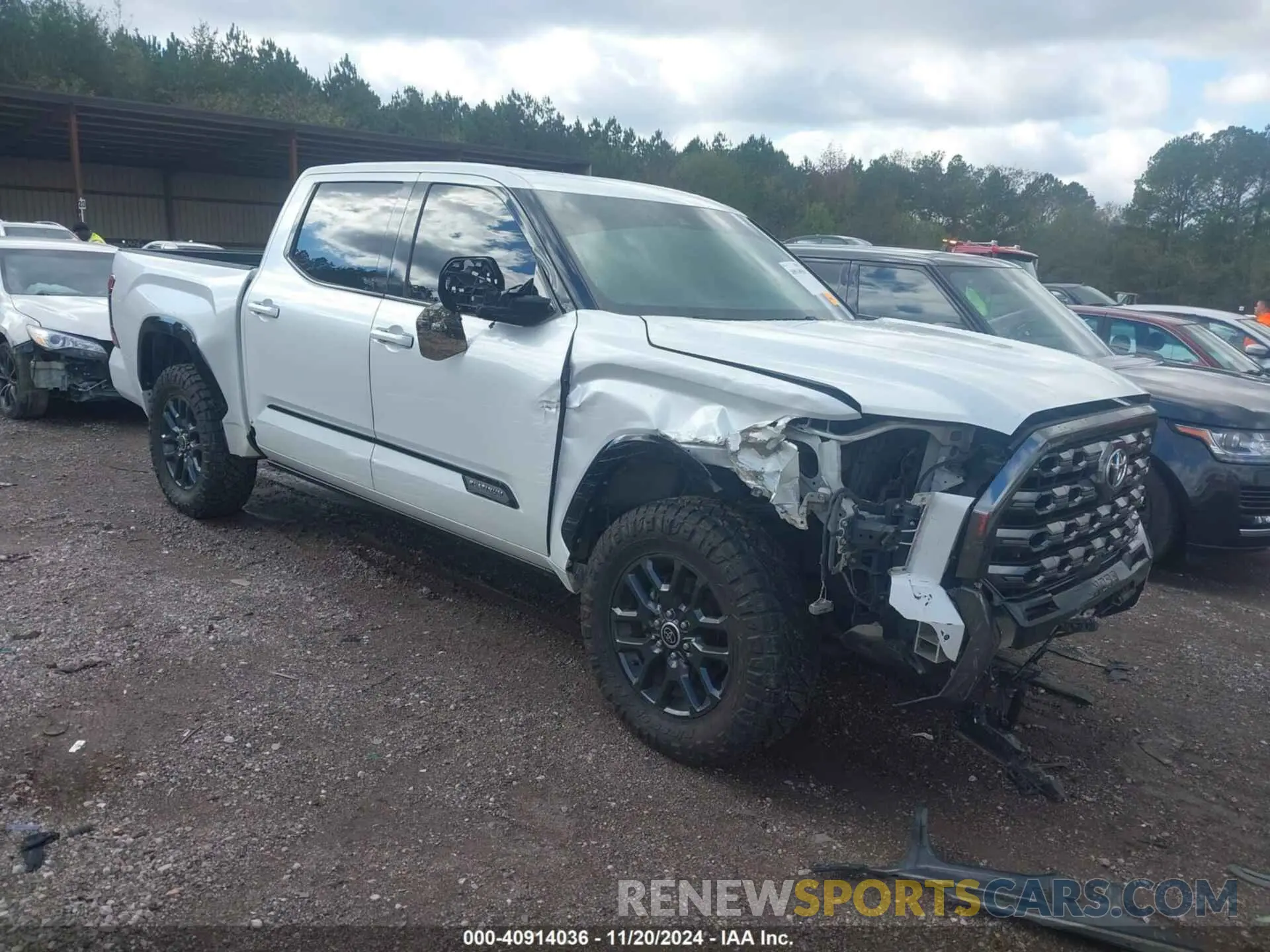 1 Photograph of a damaged car 5TFNA5DB5NX012624 TOYOTA TUNDRA 2022