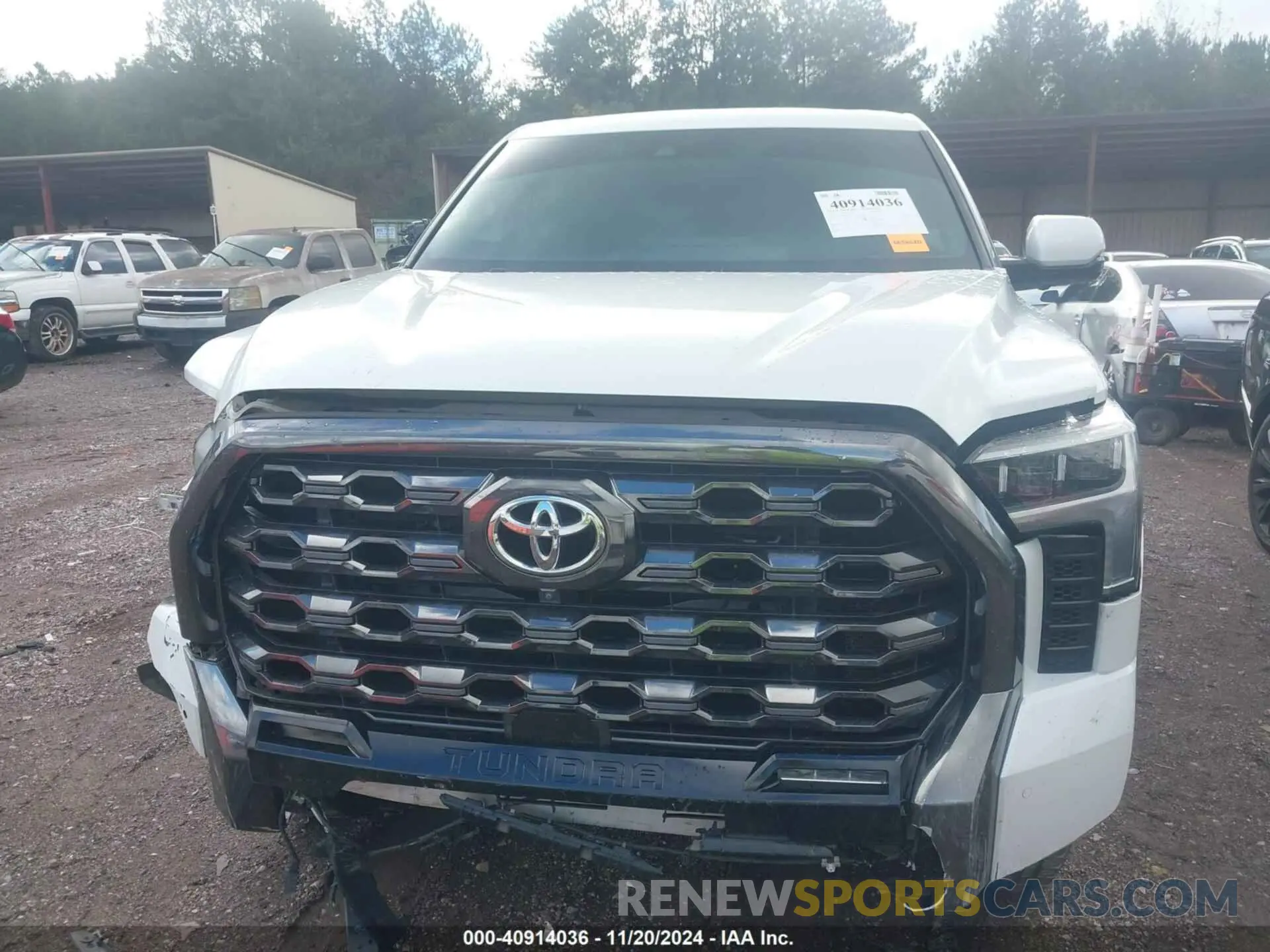 6 Photograph of a damaged car 5TFNA5DB5NX012624 TOYOTA TUNDRA 2022