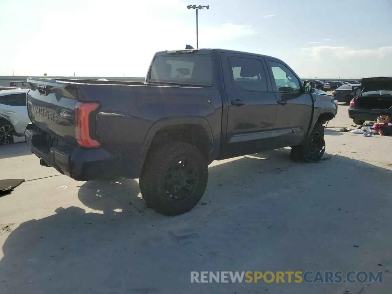 3 Photograph of a damaged car 5TFNA5DB7NX051540 TOYOTA TUNDRA 2022