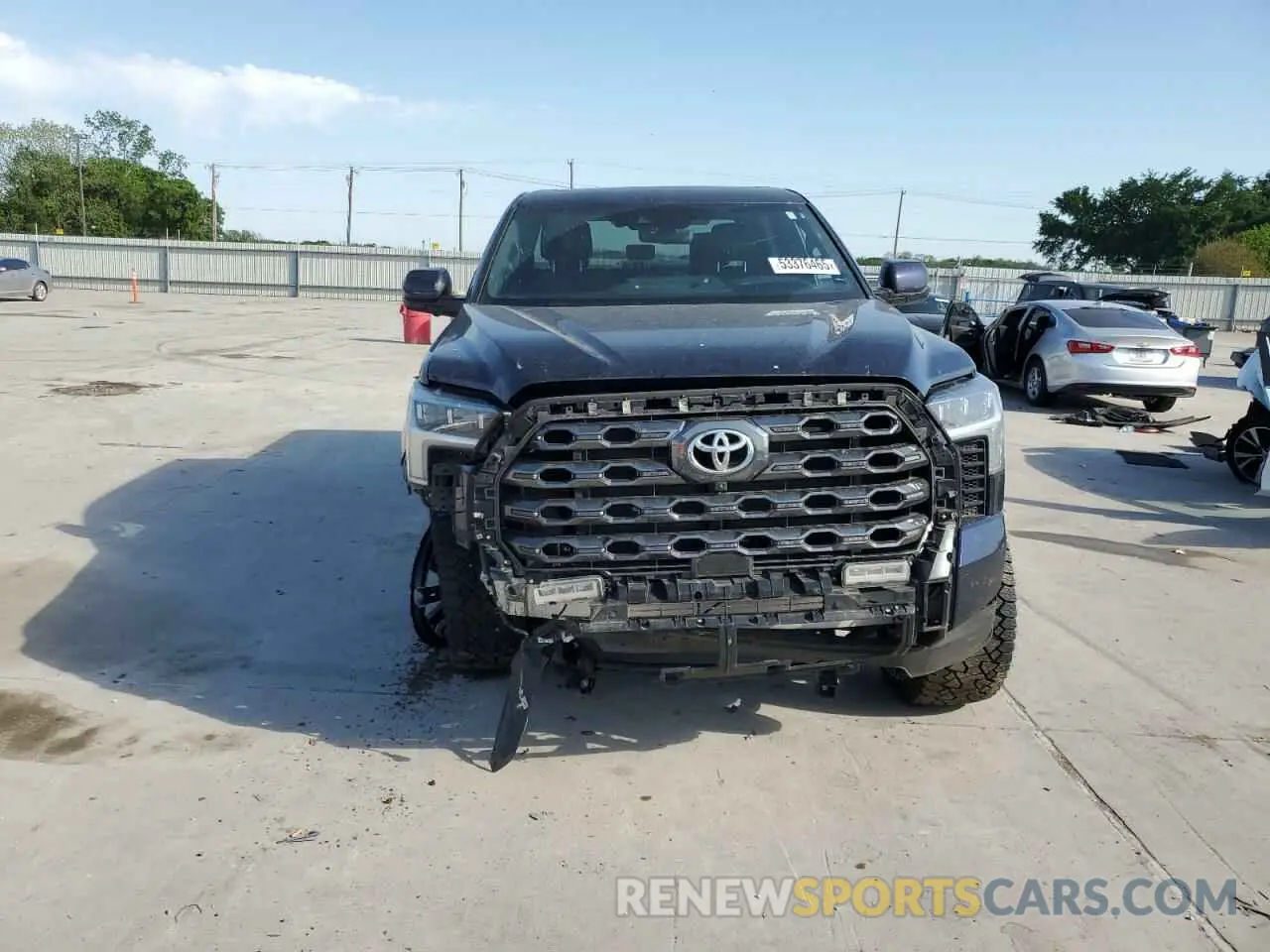 5 Photograph of a damaged car 5TFNA5DB7NX051540 TOYOTA TUNDRA 2022