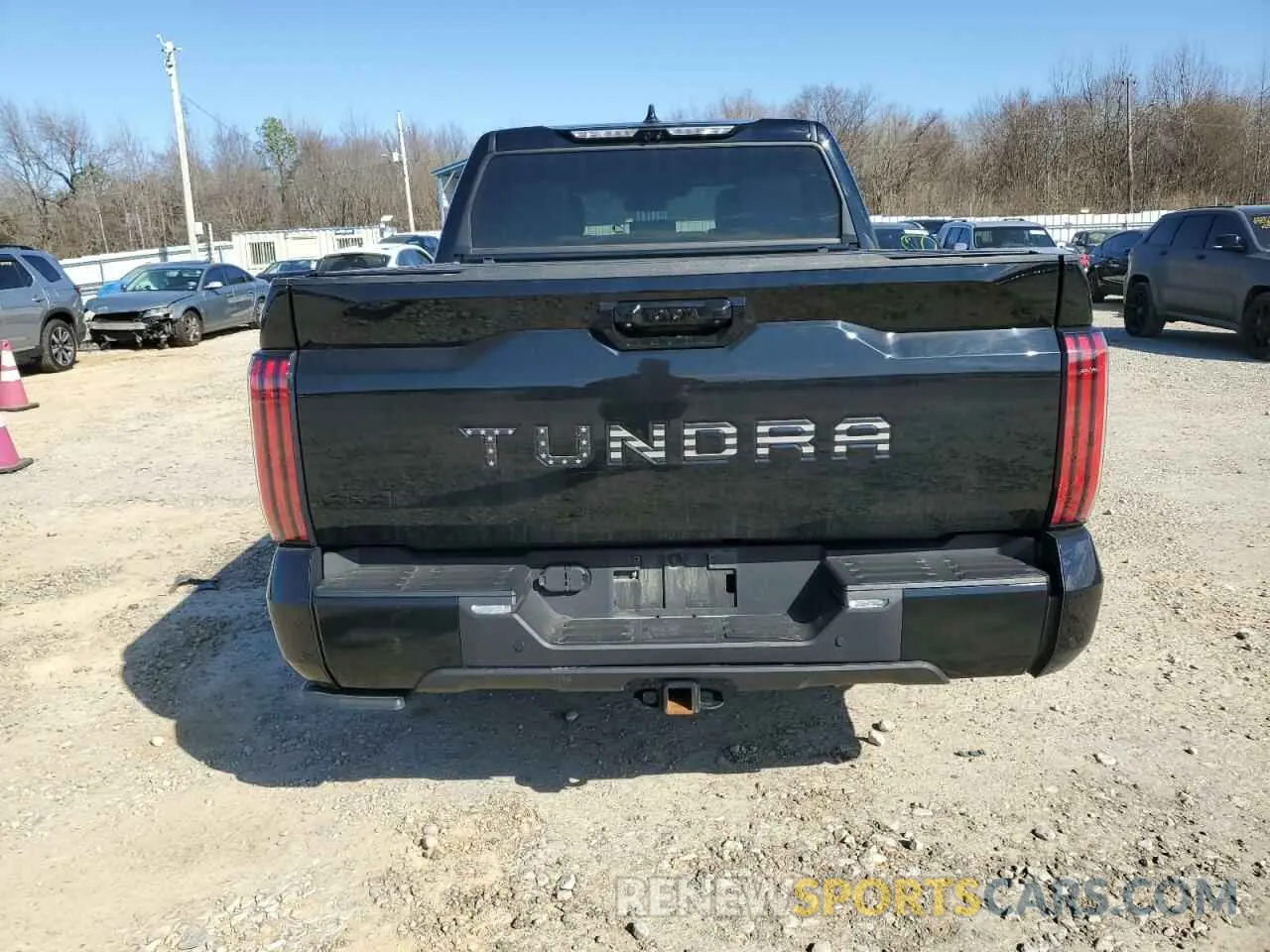 6 Photograph of a damaged car 5TFNA5DB8NX027893 TOYOTA TUNDRA 2022