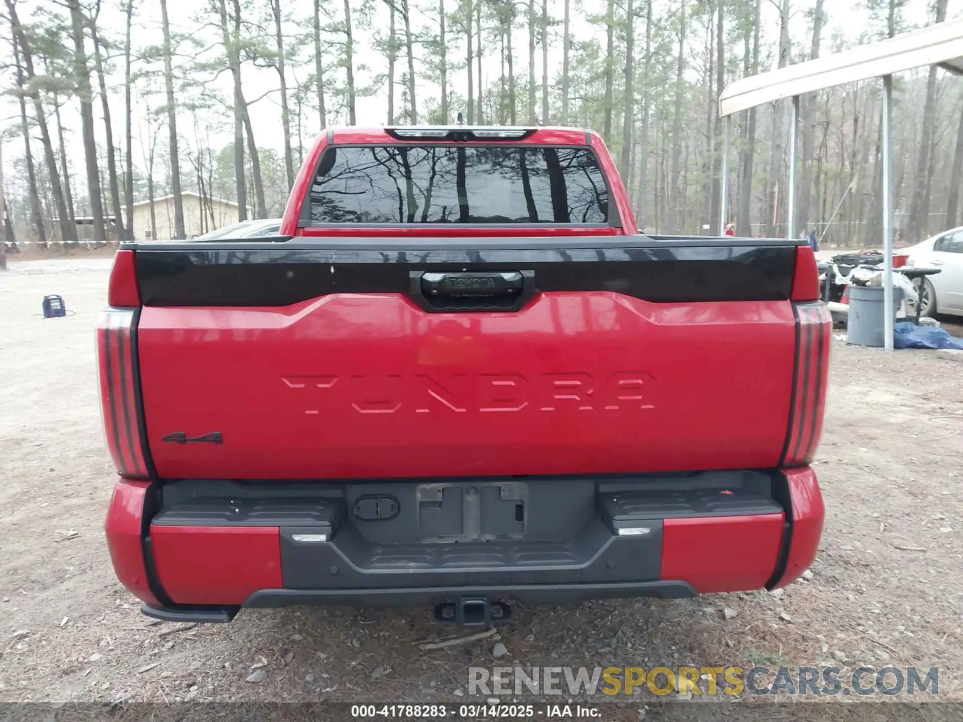 17 Photograph of a damaged car 5TFNA5DB9NX021276 TOYOTA TUNDRA 2022