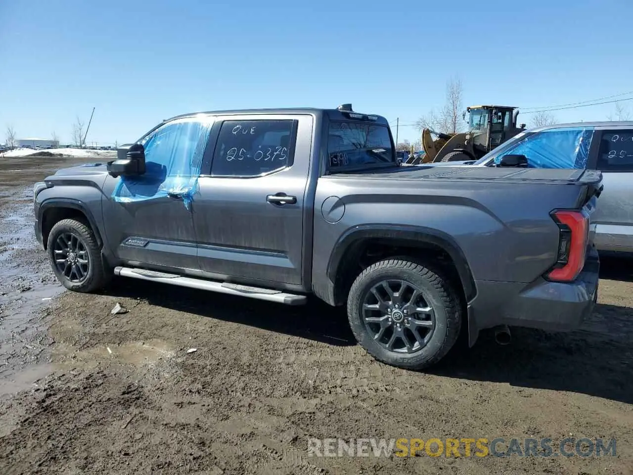 2 Photograph of a damaged car 5TFNC5DB3NX008341 TOYOTA TUNDRA 2022