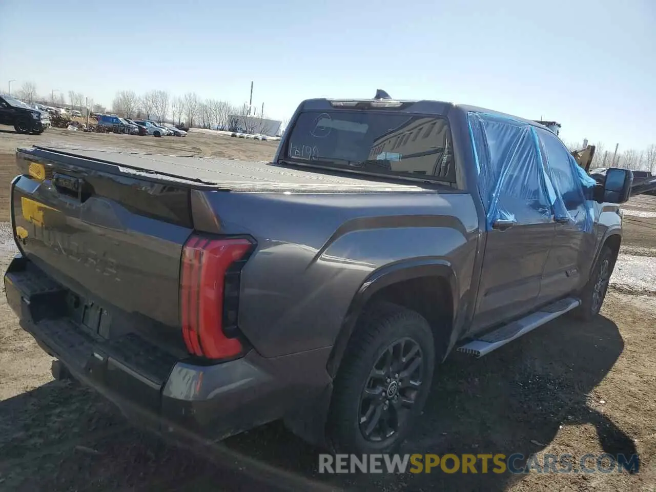 3 Photograph of a damaged car 5TFNC5DB3NX008341 TOYOTA TUNDRA 2022