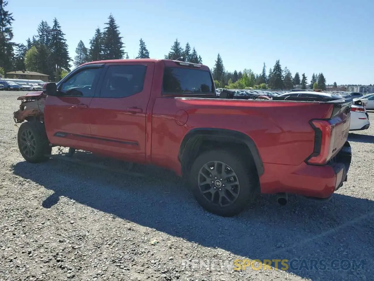 2 Photograph of a damaged car 5TFNC5EC0NX001922 TOYOTA TUNDRA 2022