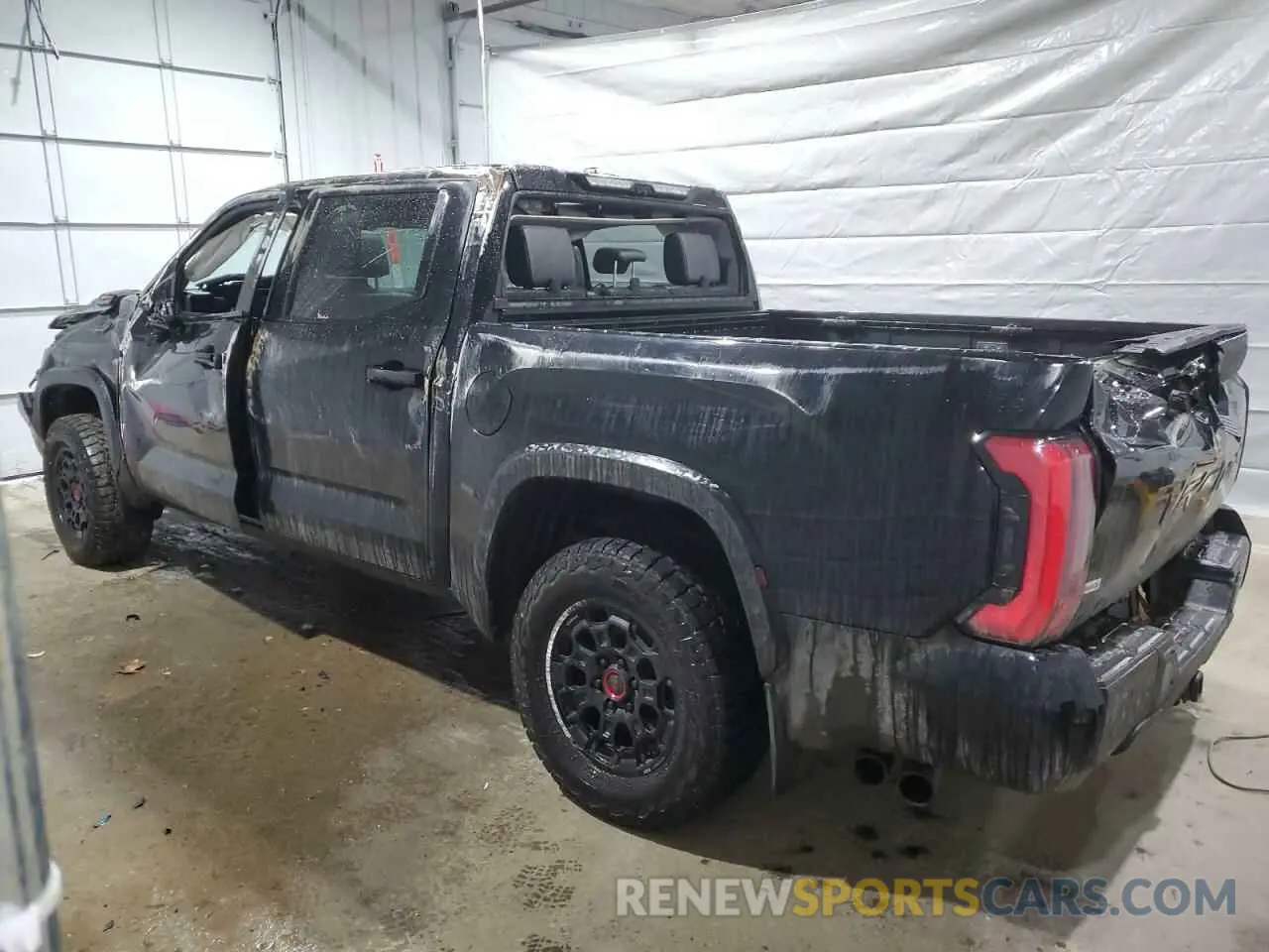 2 Photograph of a damaged car 5TFPC5DB5NX004784 TOYOTA TUNDRA 2022